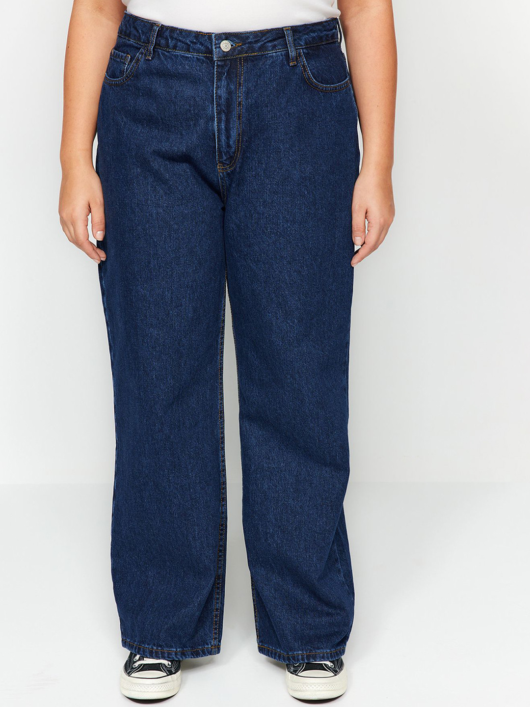 

Trendyol Women Straight Fit Cotton Jeans, Blue