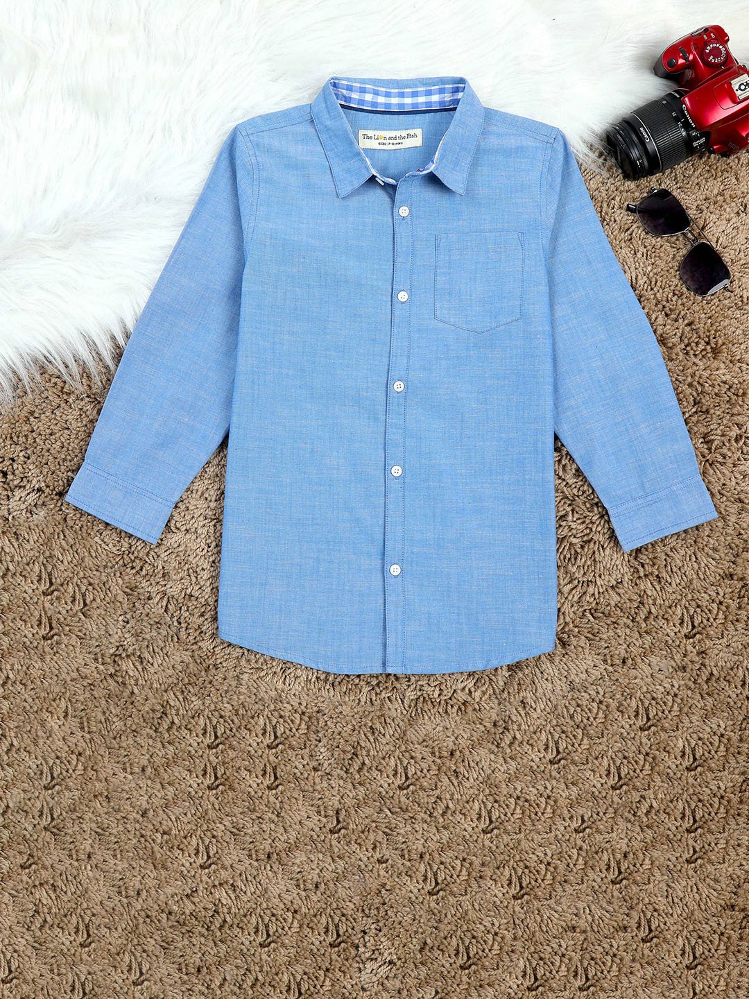 

The Lion and The Fish Boys Comfort Spread Collar Solid Cotton Relaxed Fit Casual Shirt, Blue
