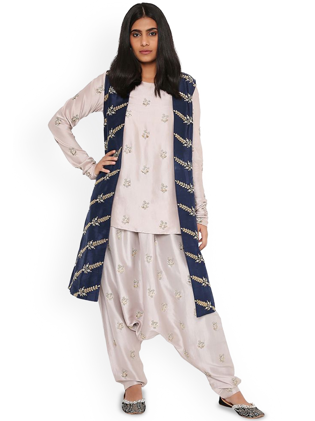 

Payal Singhal Floral Printed Regular Silk Straight Kurti with Dhoti Pants, Blue