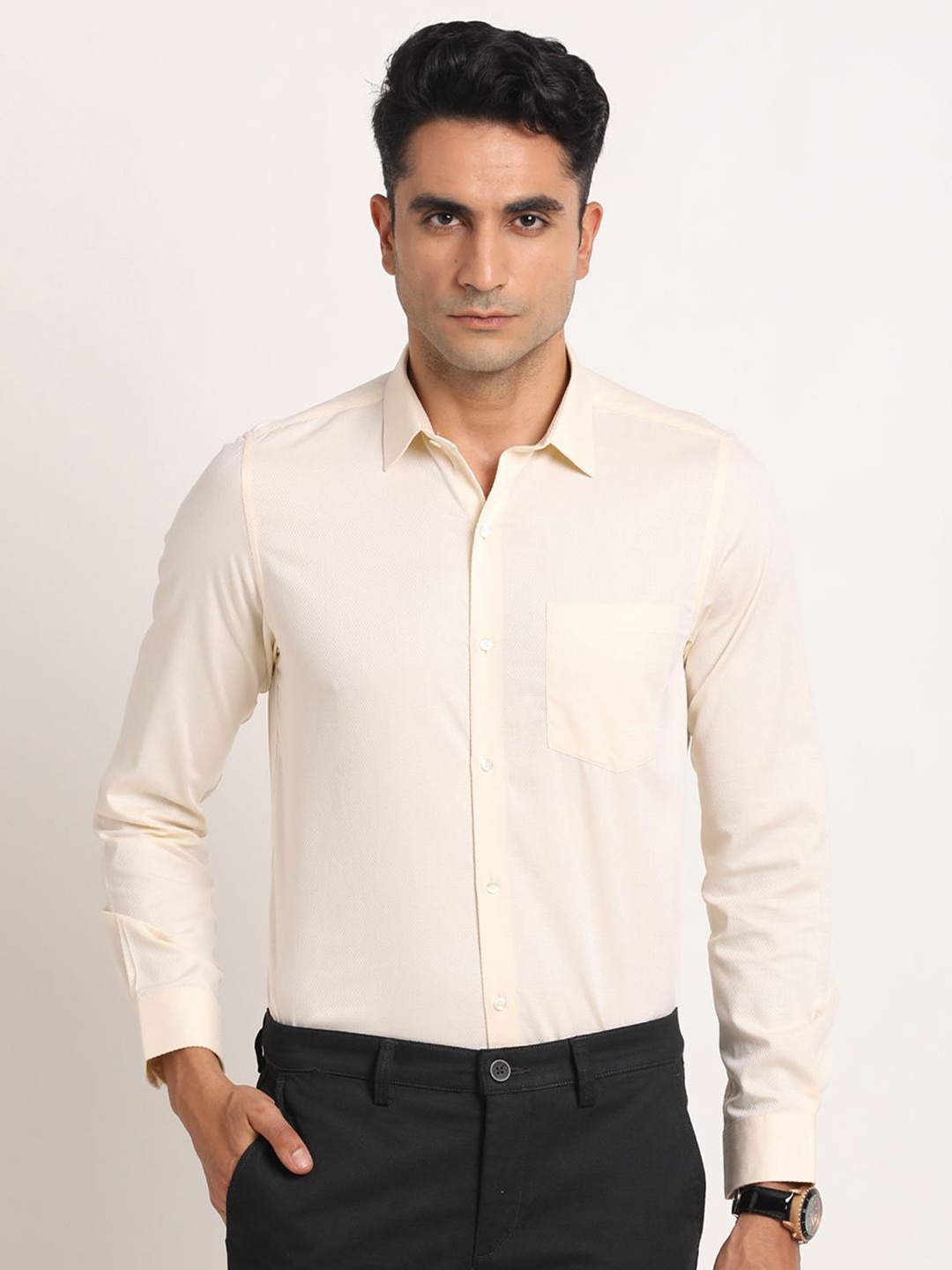 

Turtle Men Standard Spread Collar Solid Cotton Slim Fit Formal Shirt, Beige