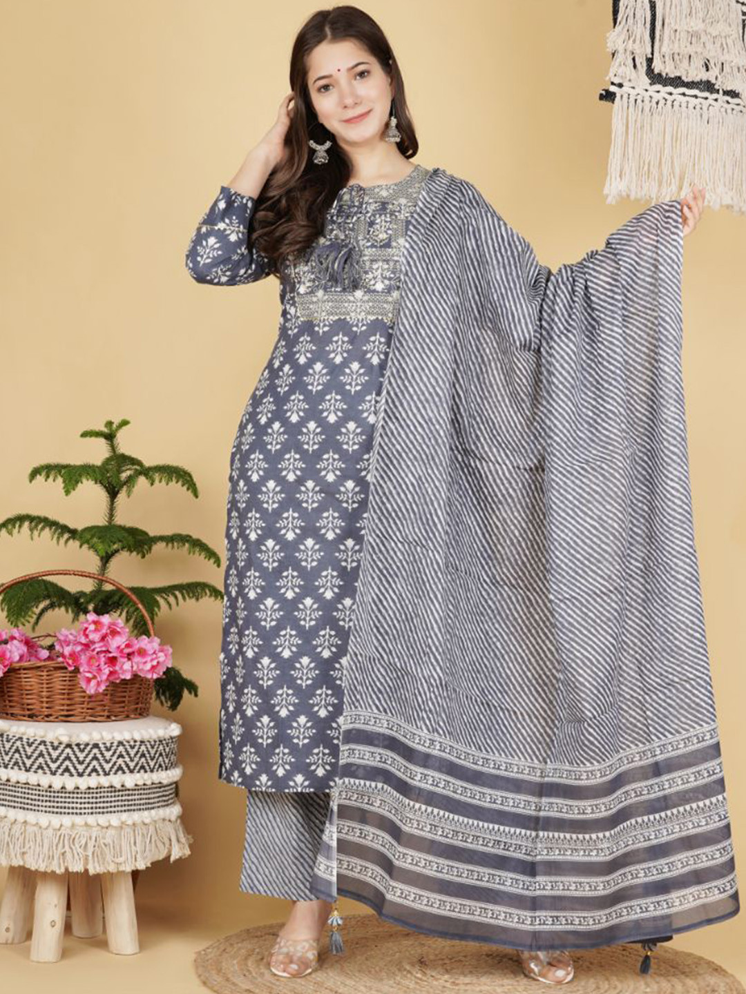 

KALINI Floral Printed Gotta Patti Pure Cotton Straight Kurta With Trousers & Dupatta, Grey