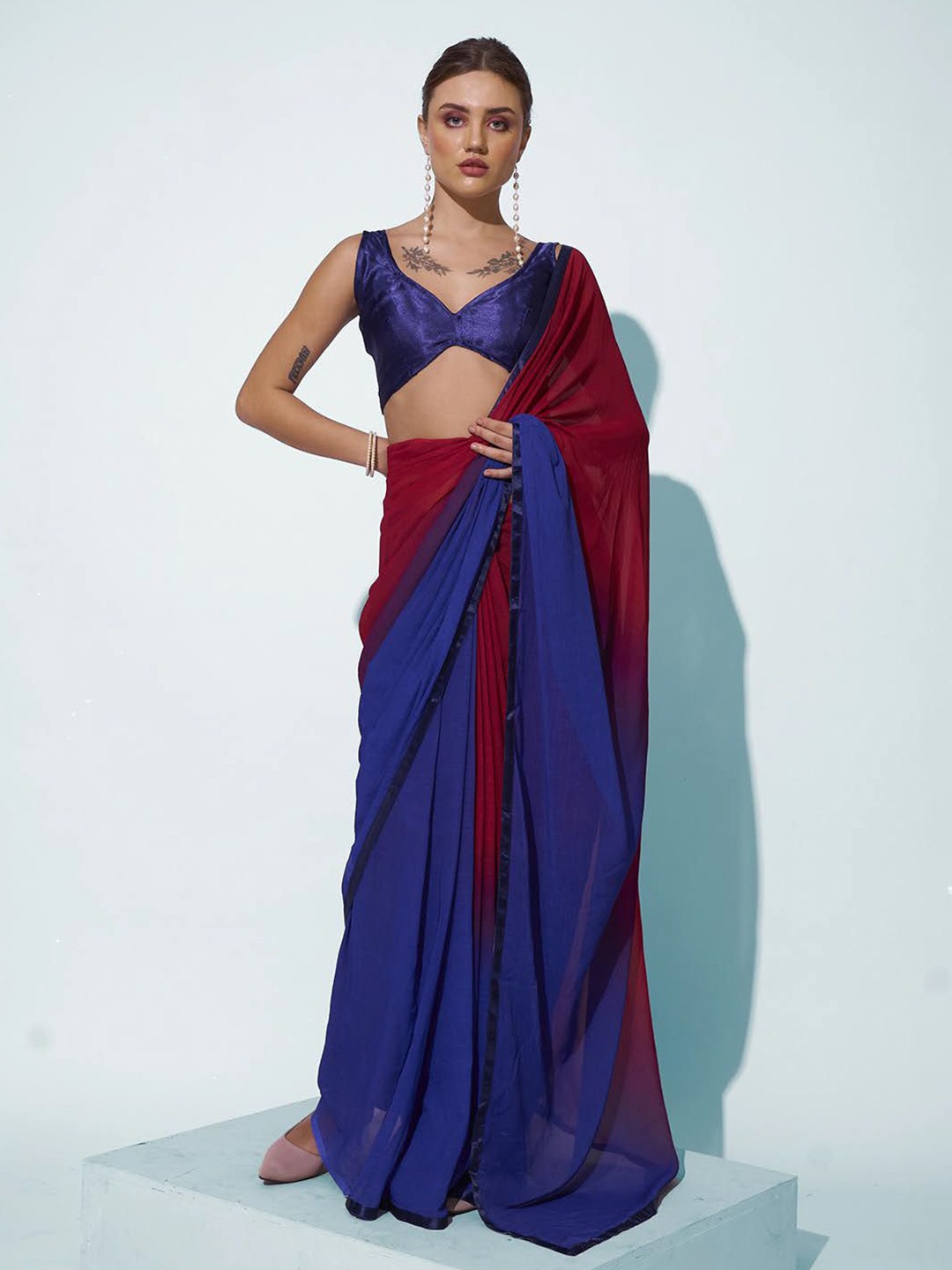 

Mitera Colourblocked Satin Saree, Navy blue