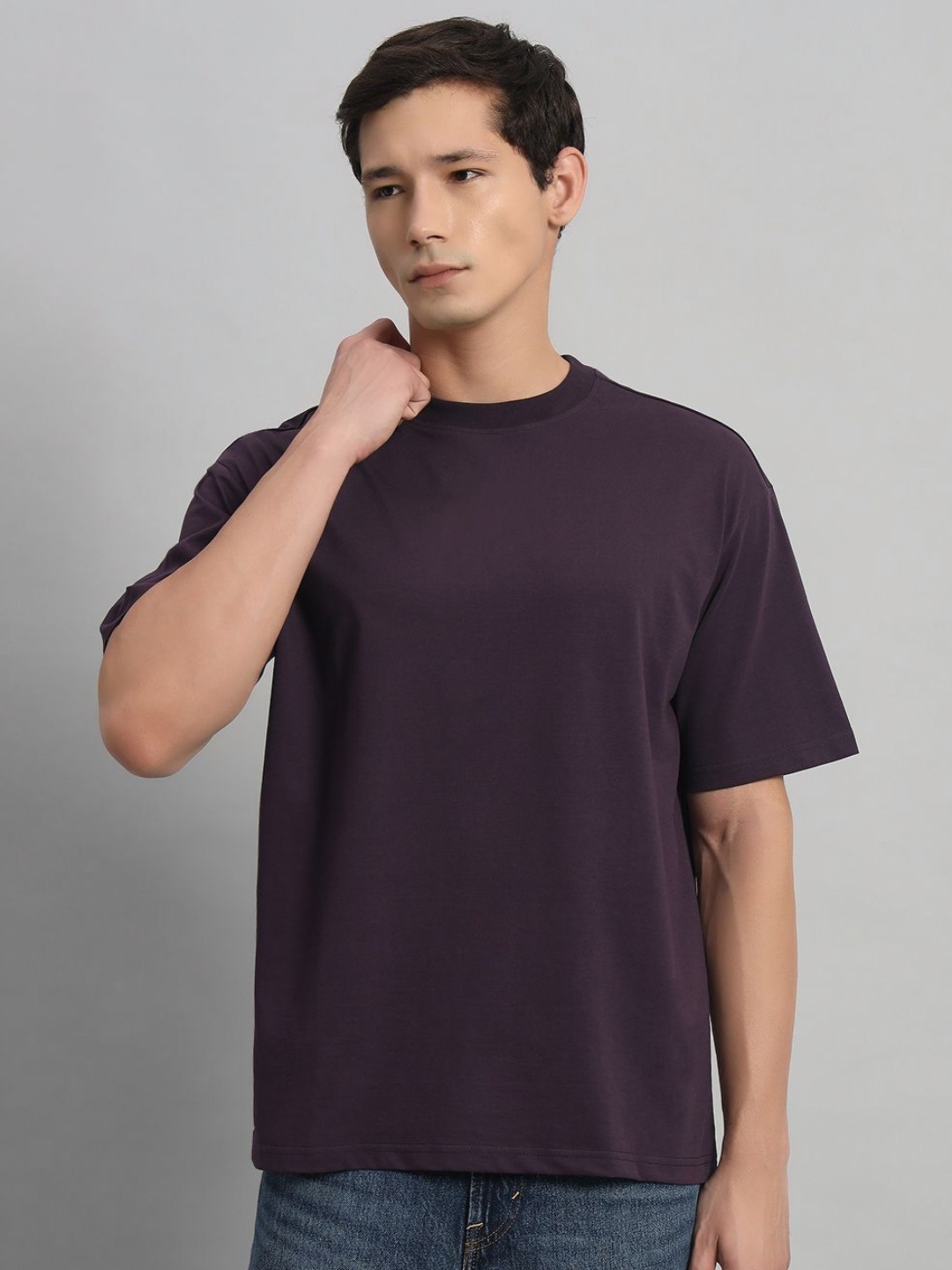 

SWAGNOX Men Solid Round Neck Cotton Oversized T-Shirt, Burgundy