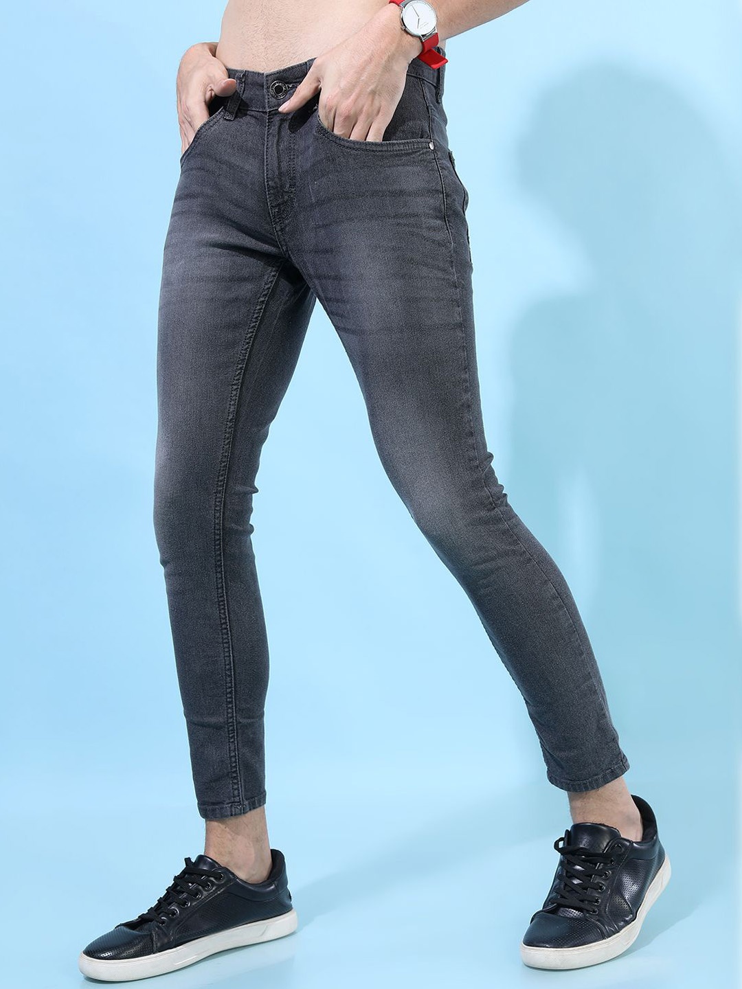 

HIGHLANDER Men Tapered Fit Light Fade Stretchable Jeans, Grey