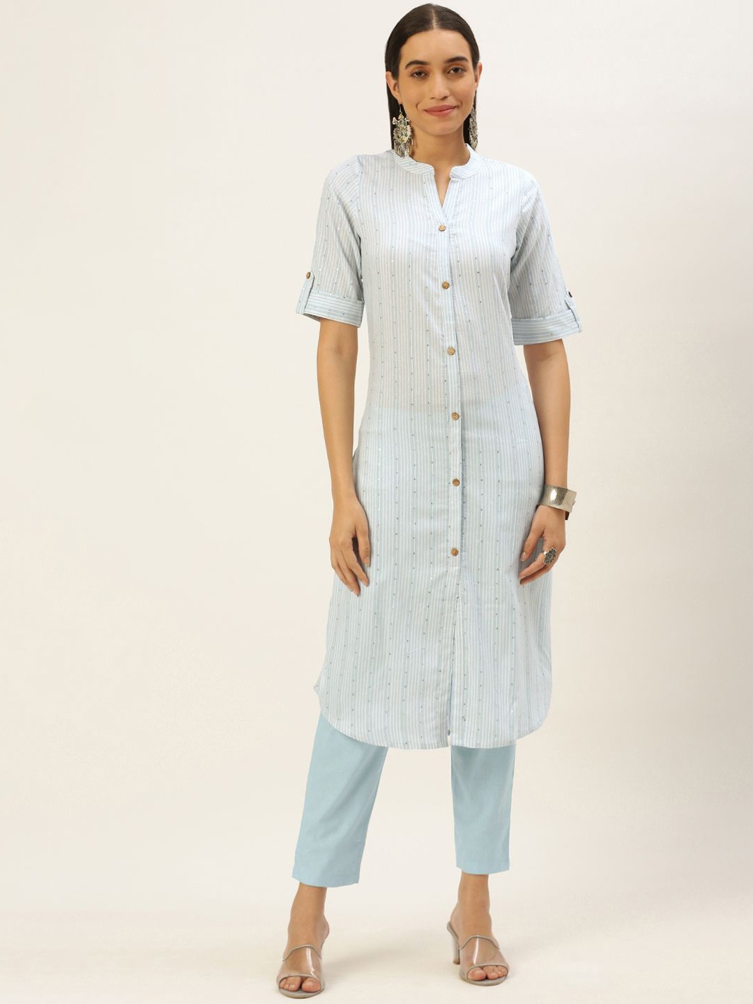 

HRITIKA Striped Mandarin Collar Roll Up Sleeves Sequins Straight Kurta, Blue