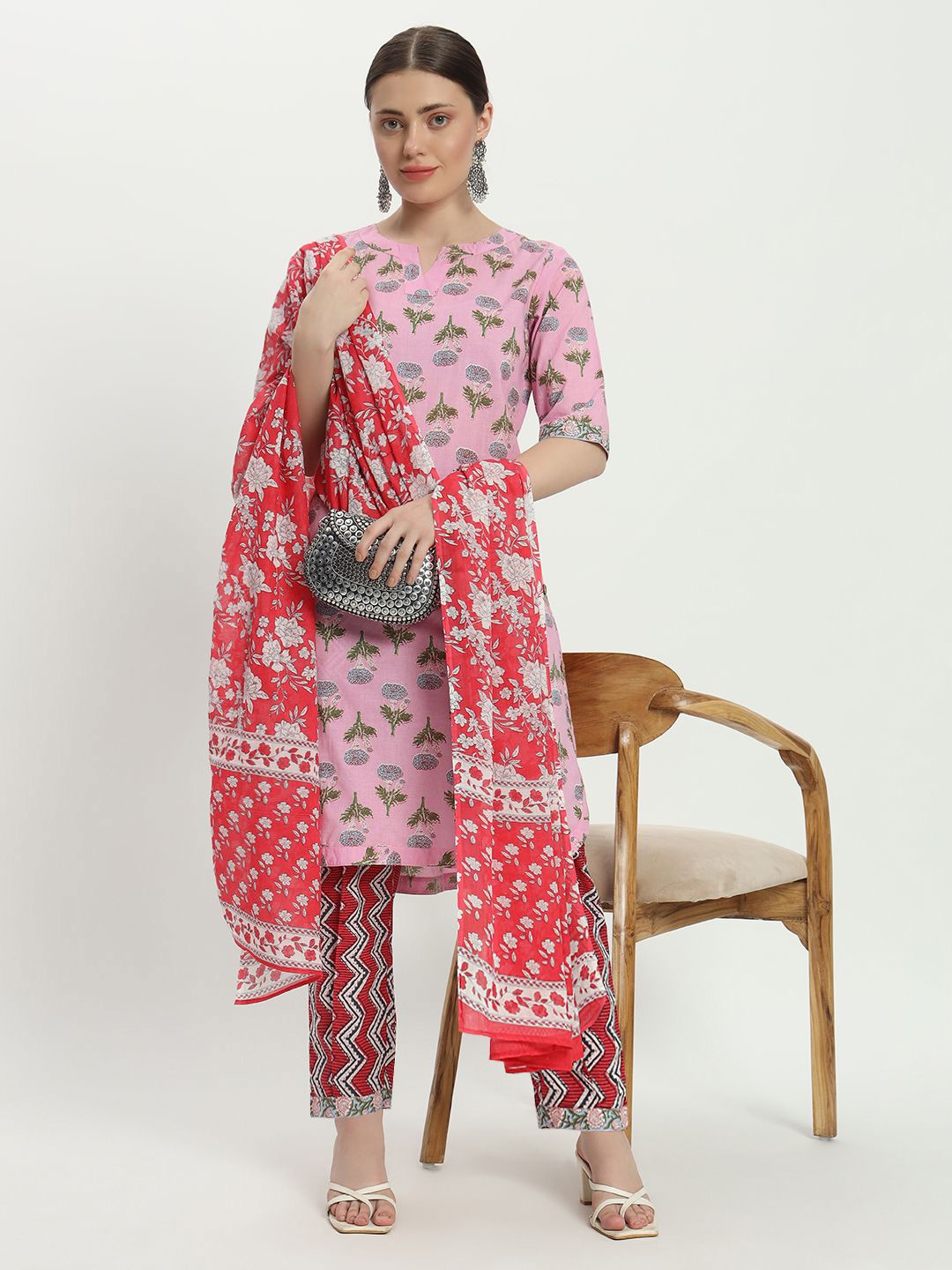 

FABNEST Floral Printed Mandarin Collar Pure Cotton Straight Kurta with Trousers & Dupatta, Pink