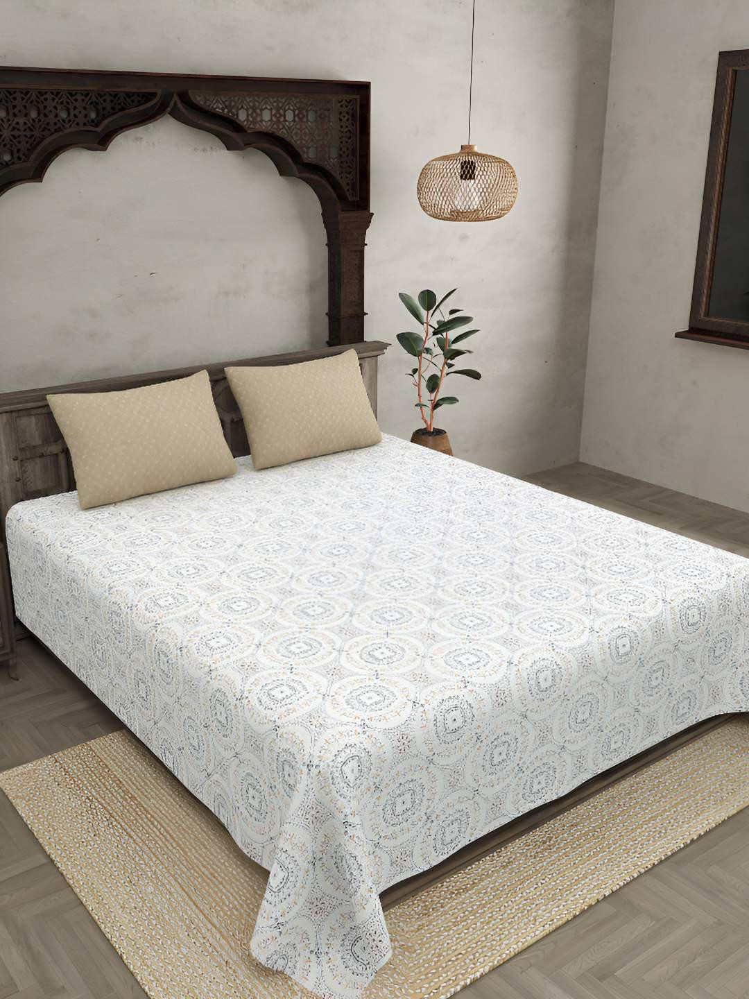 

BED-SHEET.COM Off White Ethnic Motifs 300 TC Cotton King Bedsheet with 2 Pillow Covers