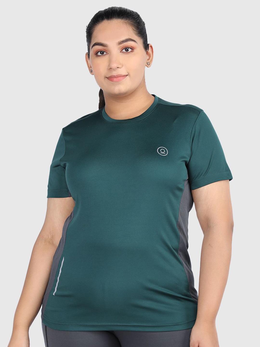 

CHKOKKO Women Solid Round Neck T-Shirt, Green