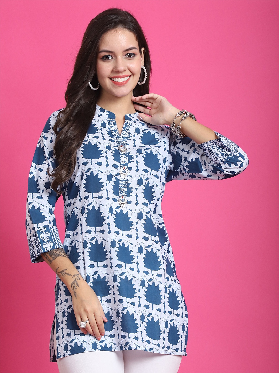 

Rajnandini Mandarin Collar Printed Tunic, Teal