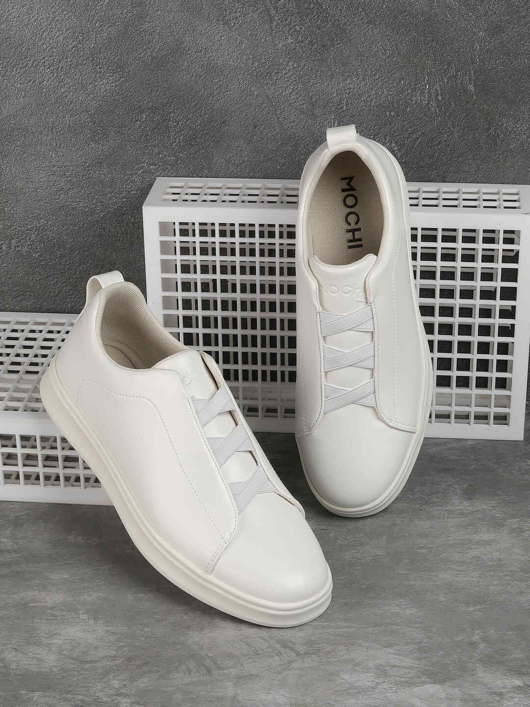

Mochi Men Round Toe Lace-Ups Sneakers, Off white