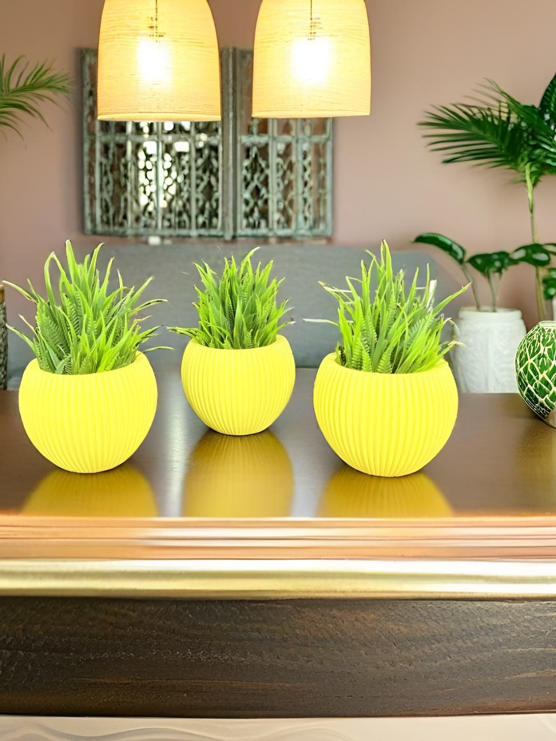 

Akaar Yellow 3 Pieces Fern Artificial Plant With Pot