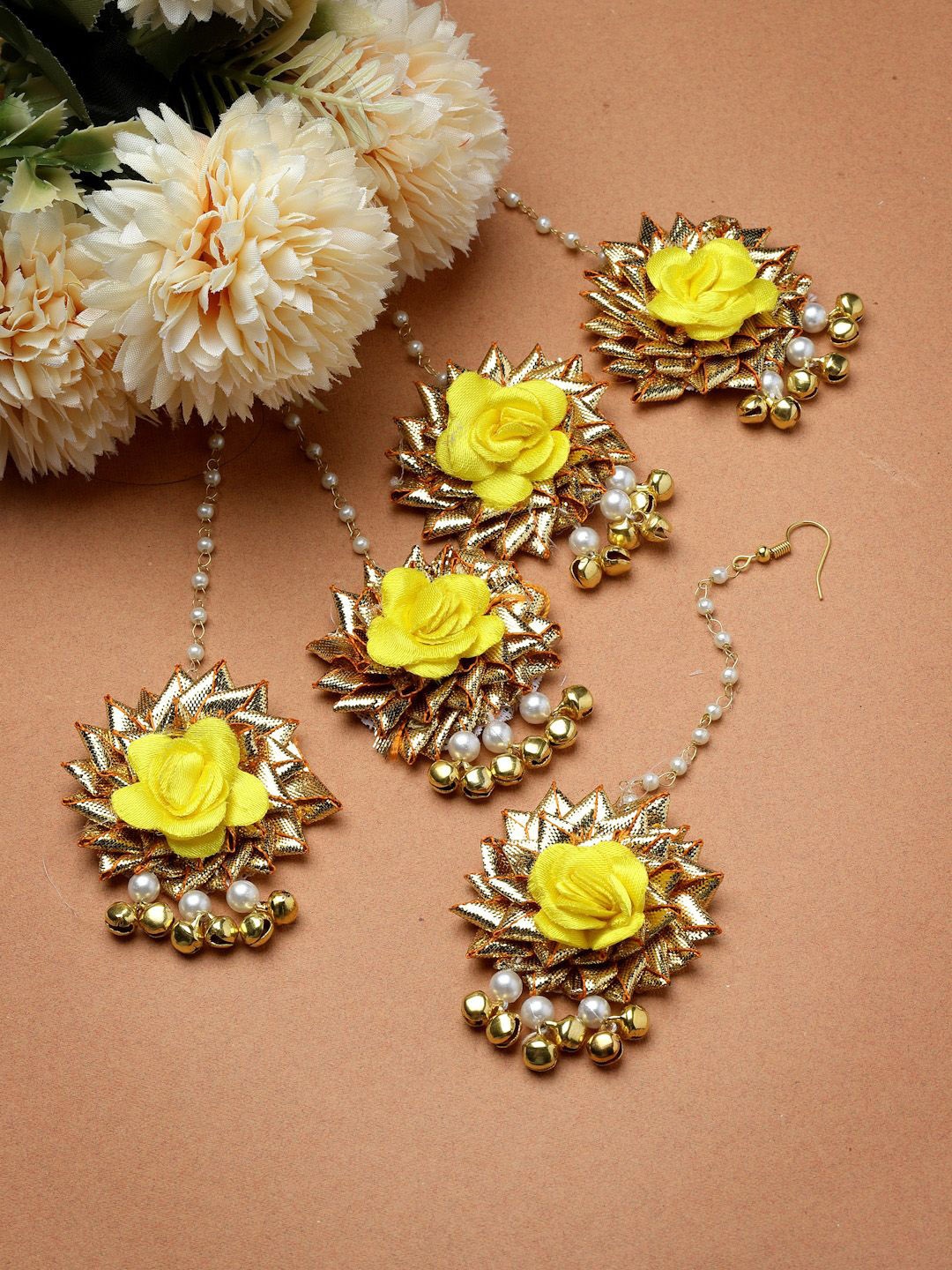 

ZENEME Set Of 5 Gold-Plated Beaded Floral Maang Tikka