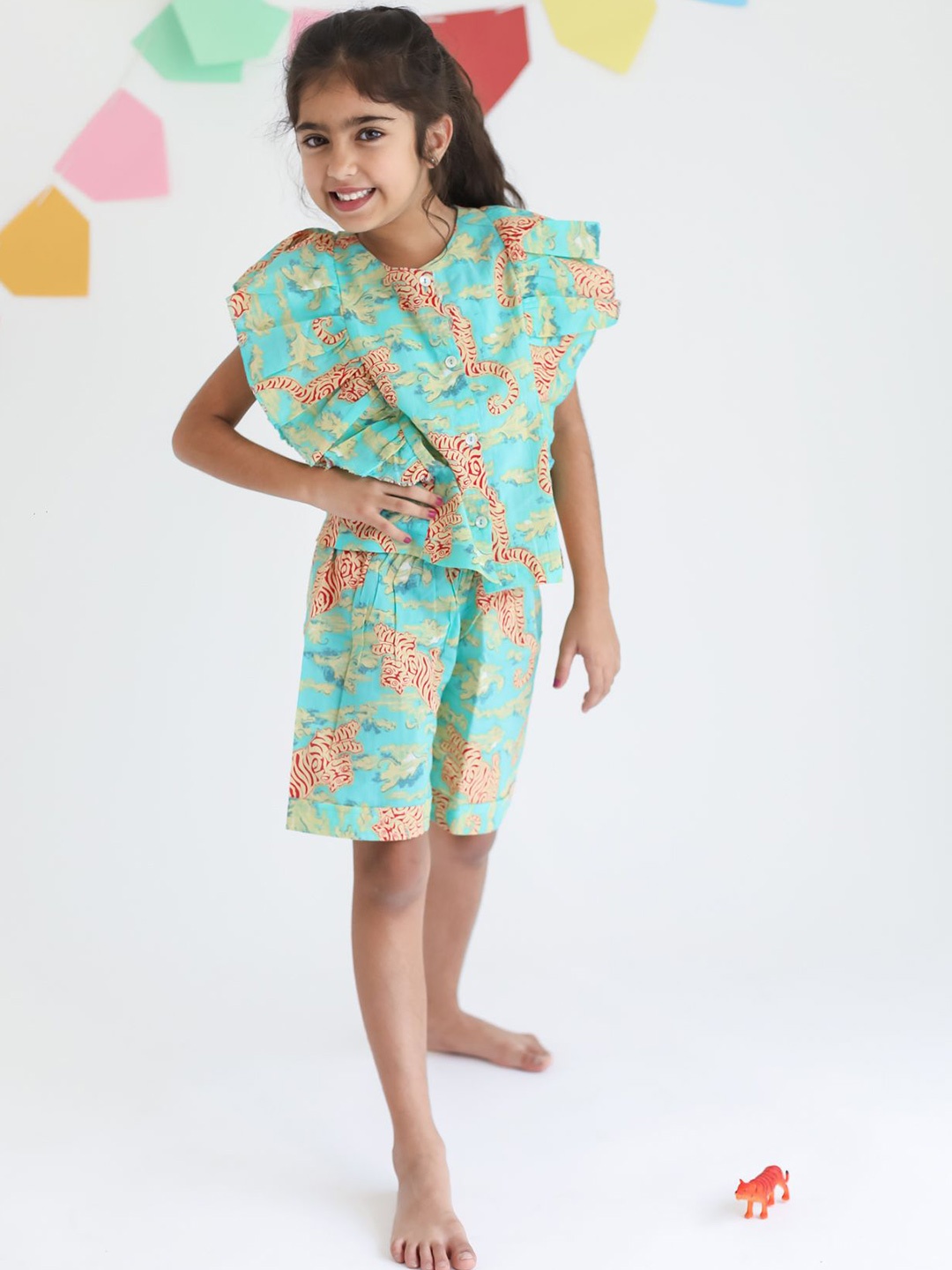 

Klingaru Girls Printed Pure Cotton Top with Shorts, Green