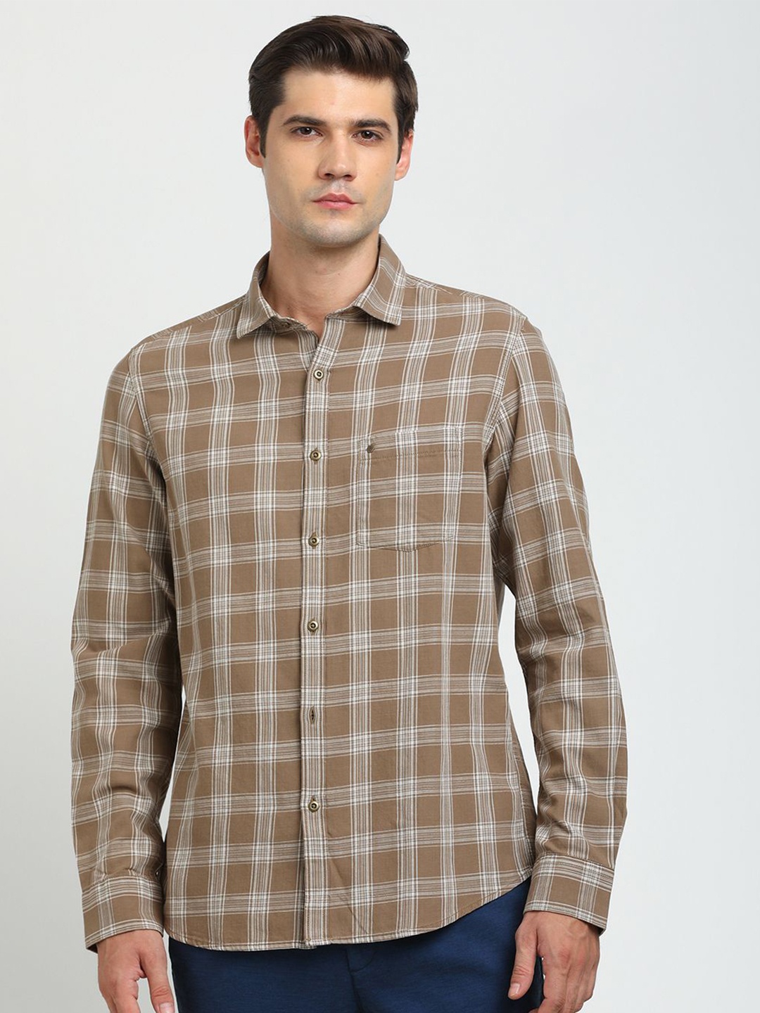 

Turtle Men Relaxed Spread Collar Checked Cotton Slim Fit Casual Shirt, Brown