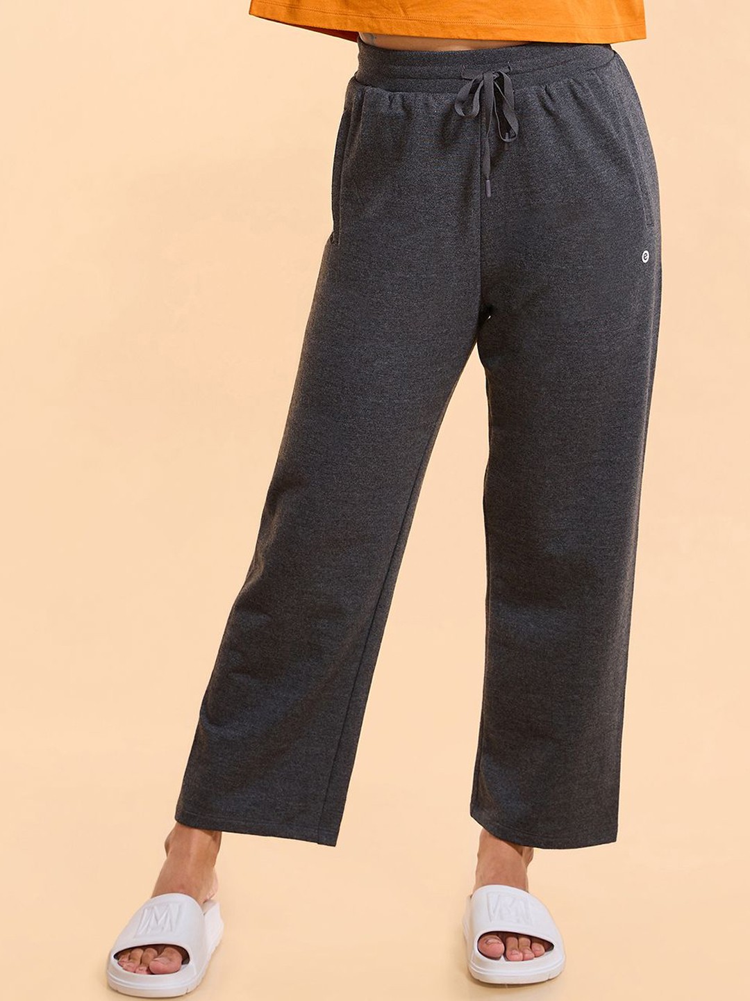 

Enamor Essentials Mid Rise Relaxed Fit Ankle Length Fur Back Cozy Pant-E405, Black