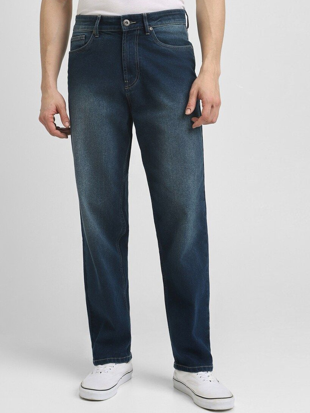 

FOREVER 21 Men Straight Fit Light Fade Jeans, Navy blue