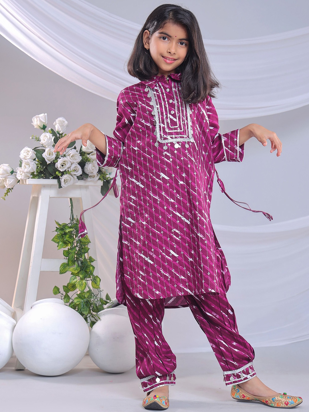 

BAESD Girls Leheriya Printed Gotta Patti Straight Kurta With Salwar, Purple