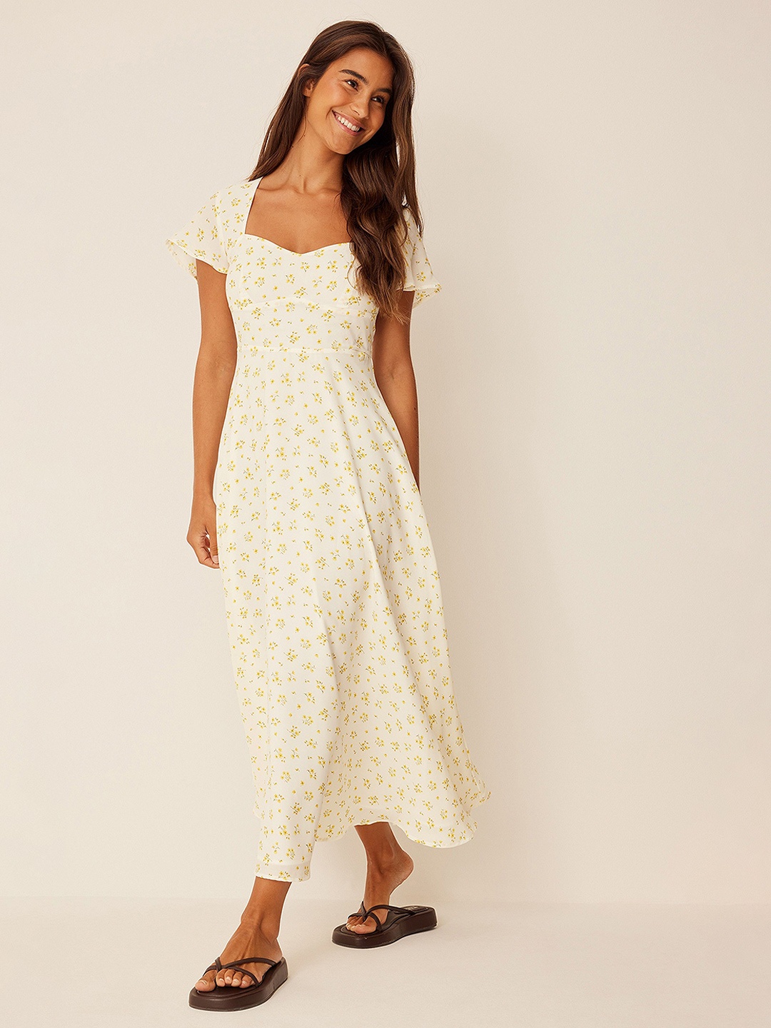 

The Roadster Lifestyle Co Floral Printed Maxi Dress, Off white