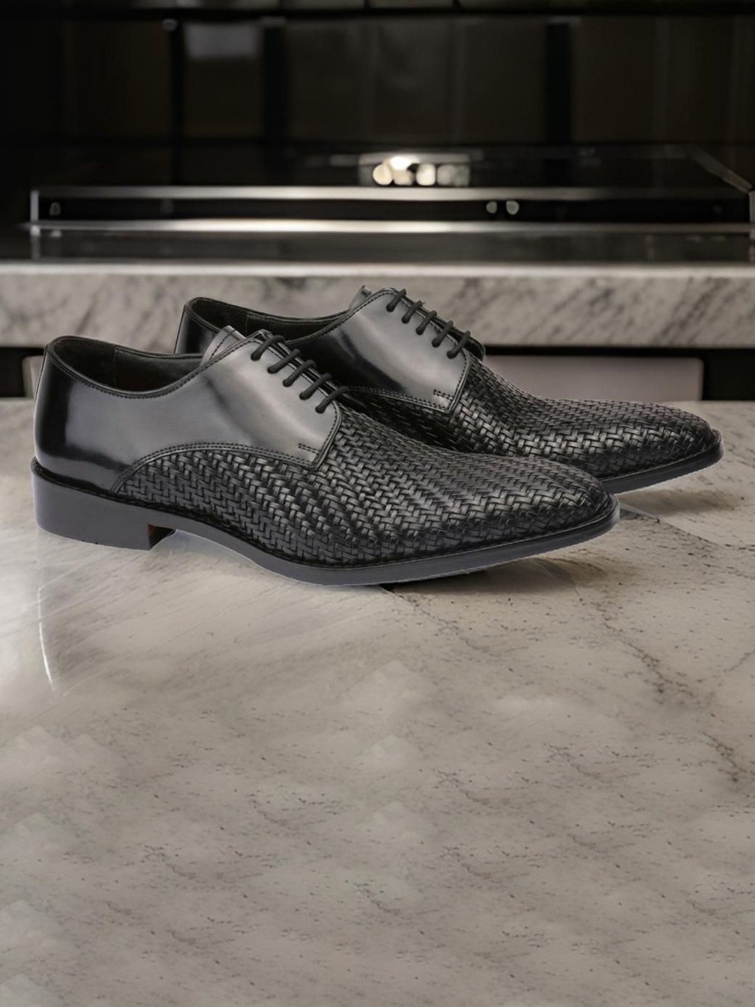 

Harrykson London Men Textured Leather Formal Derbys, Black