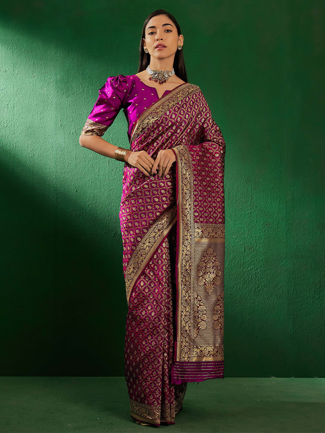 

SHADOW & SAINING Woven Design Zari Banarasi Saree, Pink