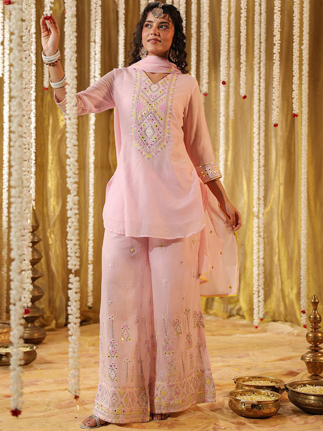 

Kaftanize Ethnic Motifs Embroidered Mirror Work Pure Cotton Kurta with Palazzos & Dupatta, Pink