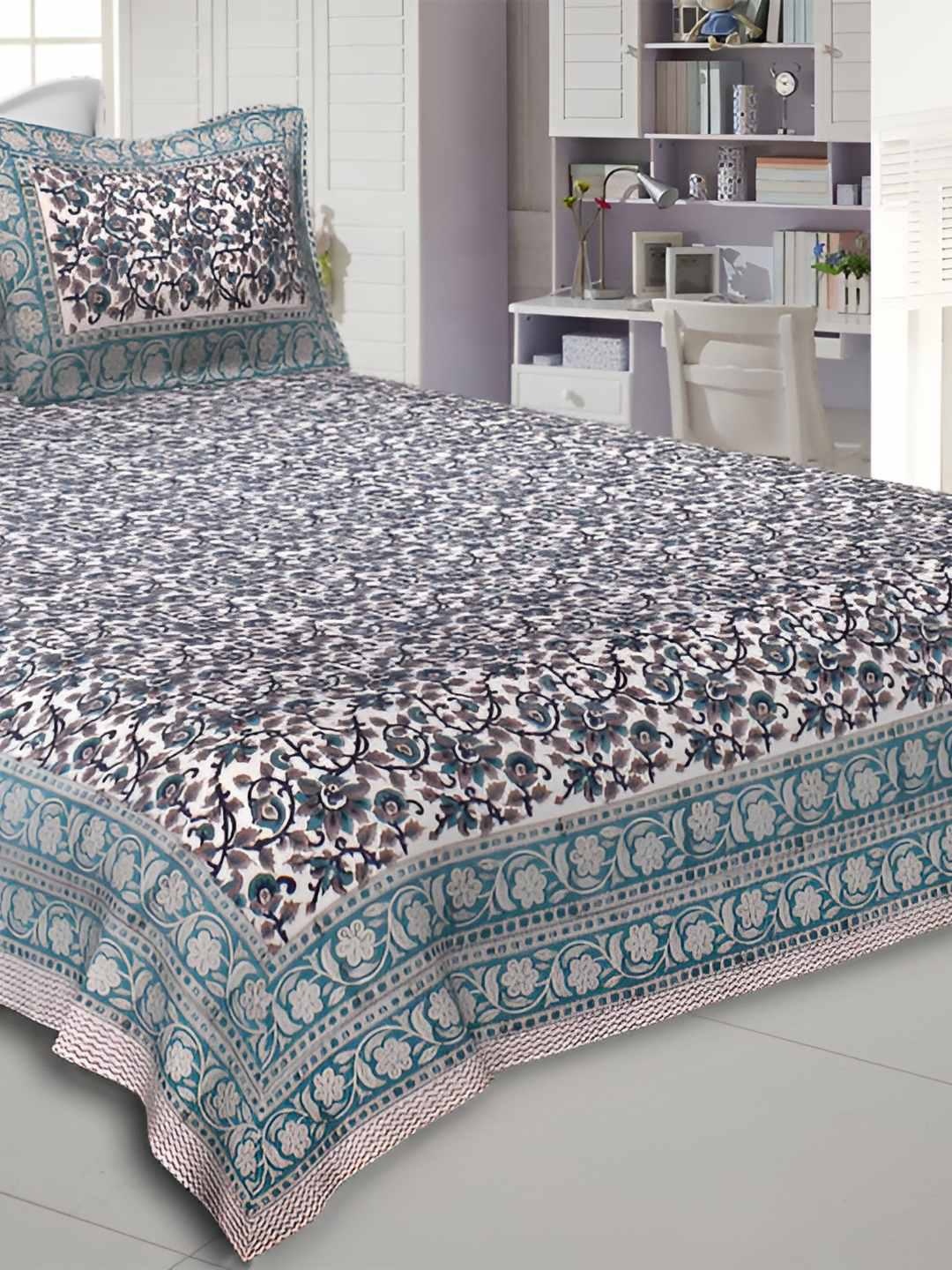 

BED-SHEET.COM Blue & White Floral 250 TC Cotton King Bedsheet with 2 Pillow Covers