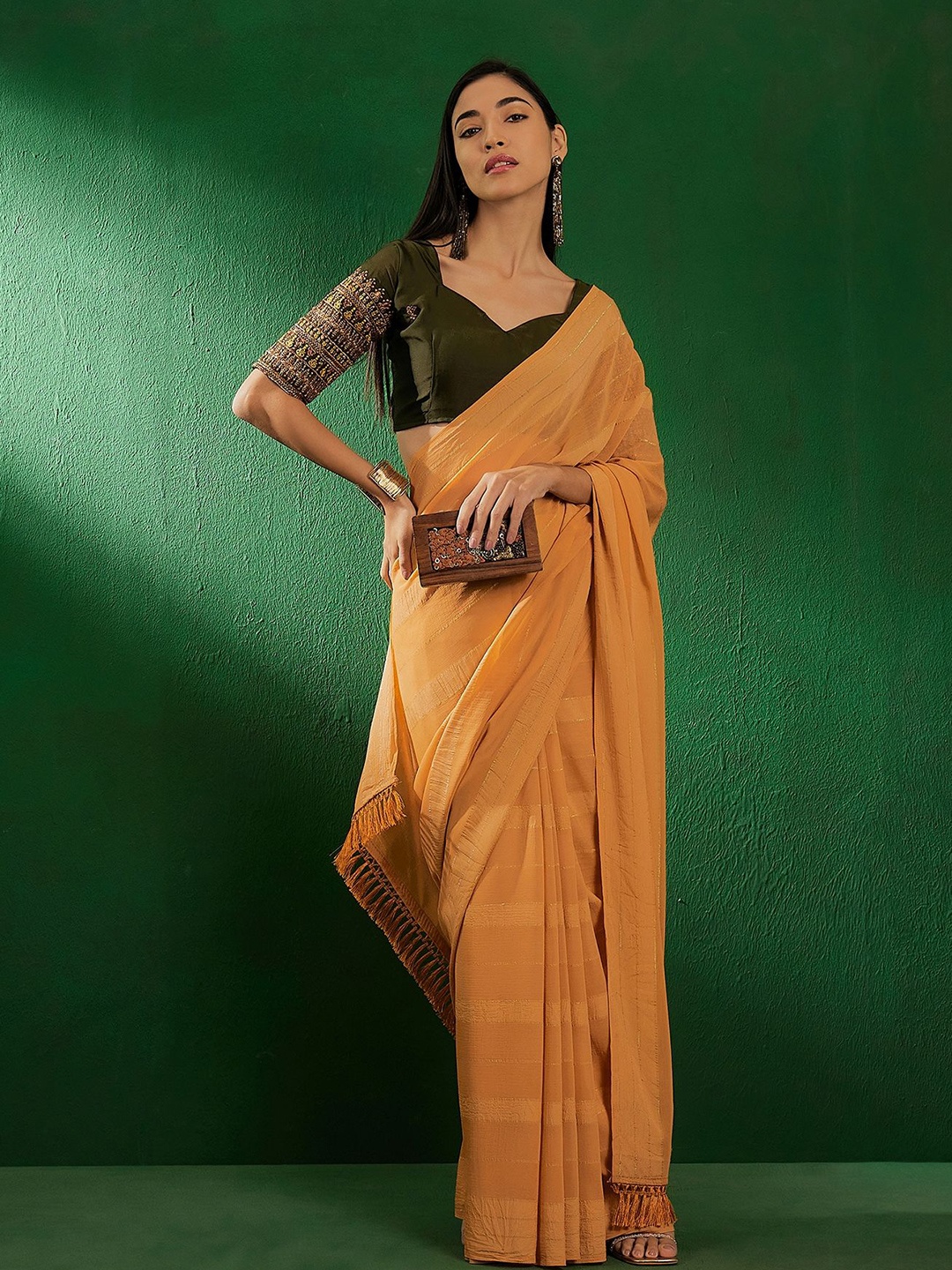 

SHADOW & SAINING Saree, Mustard