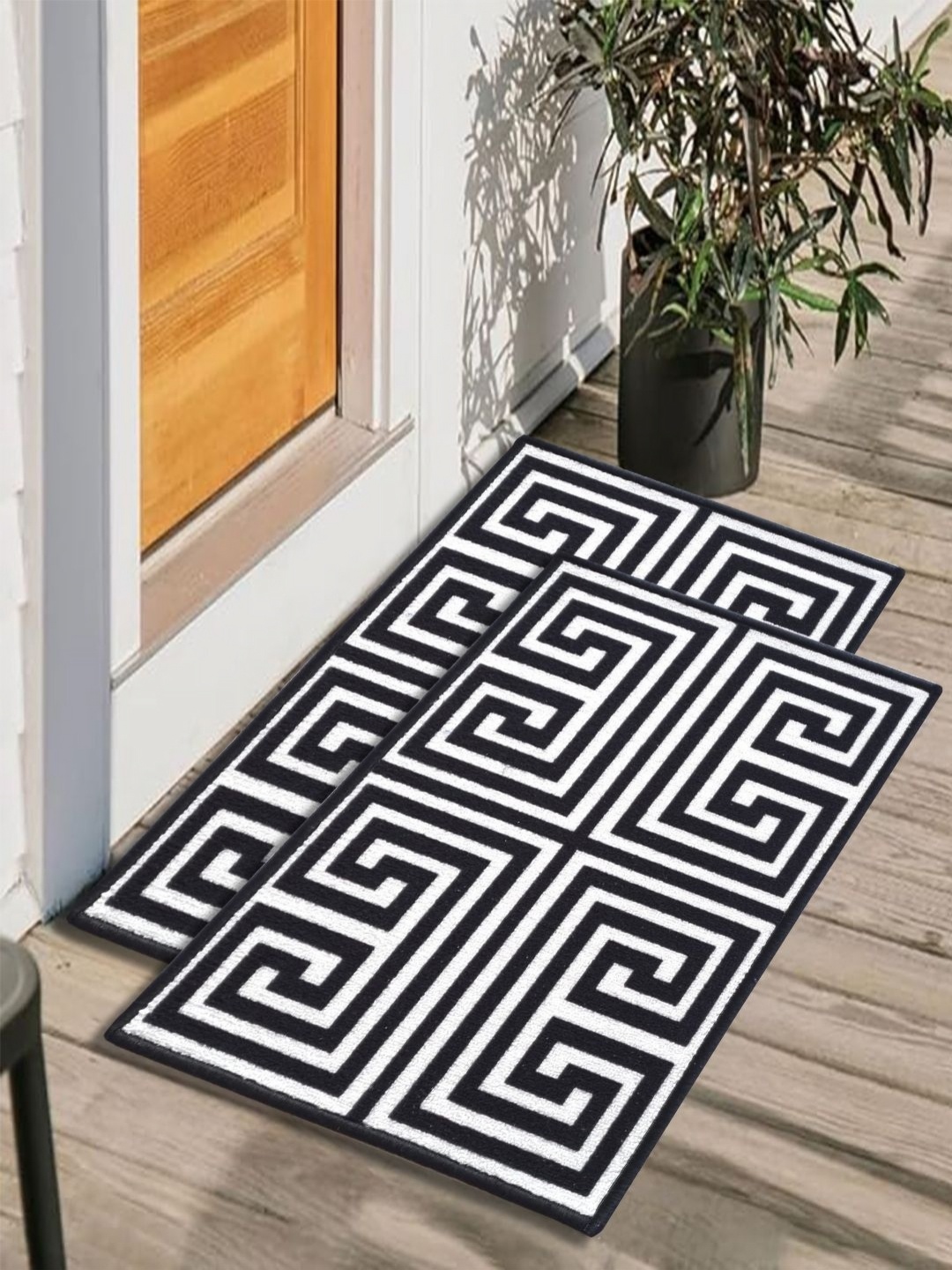 

Matz and More Yellow & Black 2 Pieces Geometric Printed Rectangle Anti-Skid Doormats