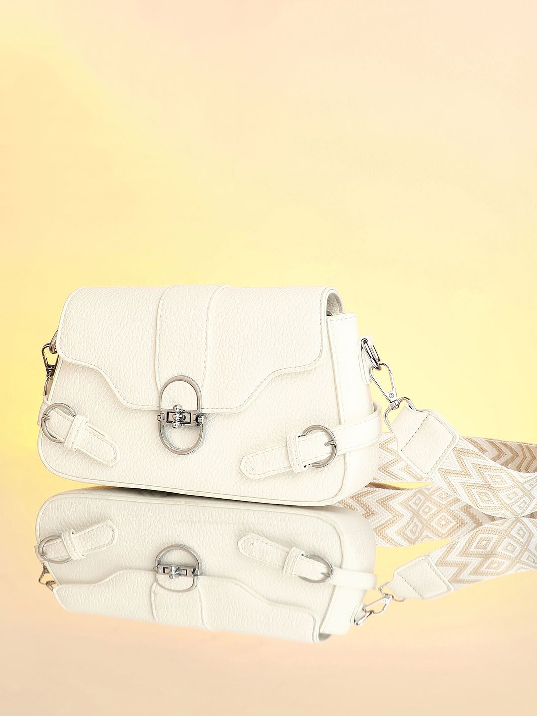 

HAUTE SAUCE by Campus Sutra Leather Structured Sling Bag, White