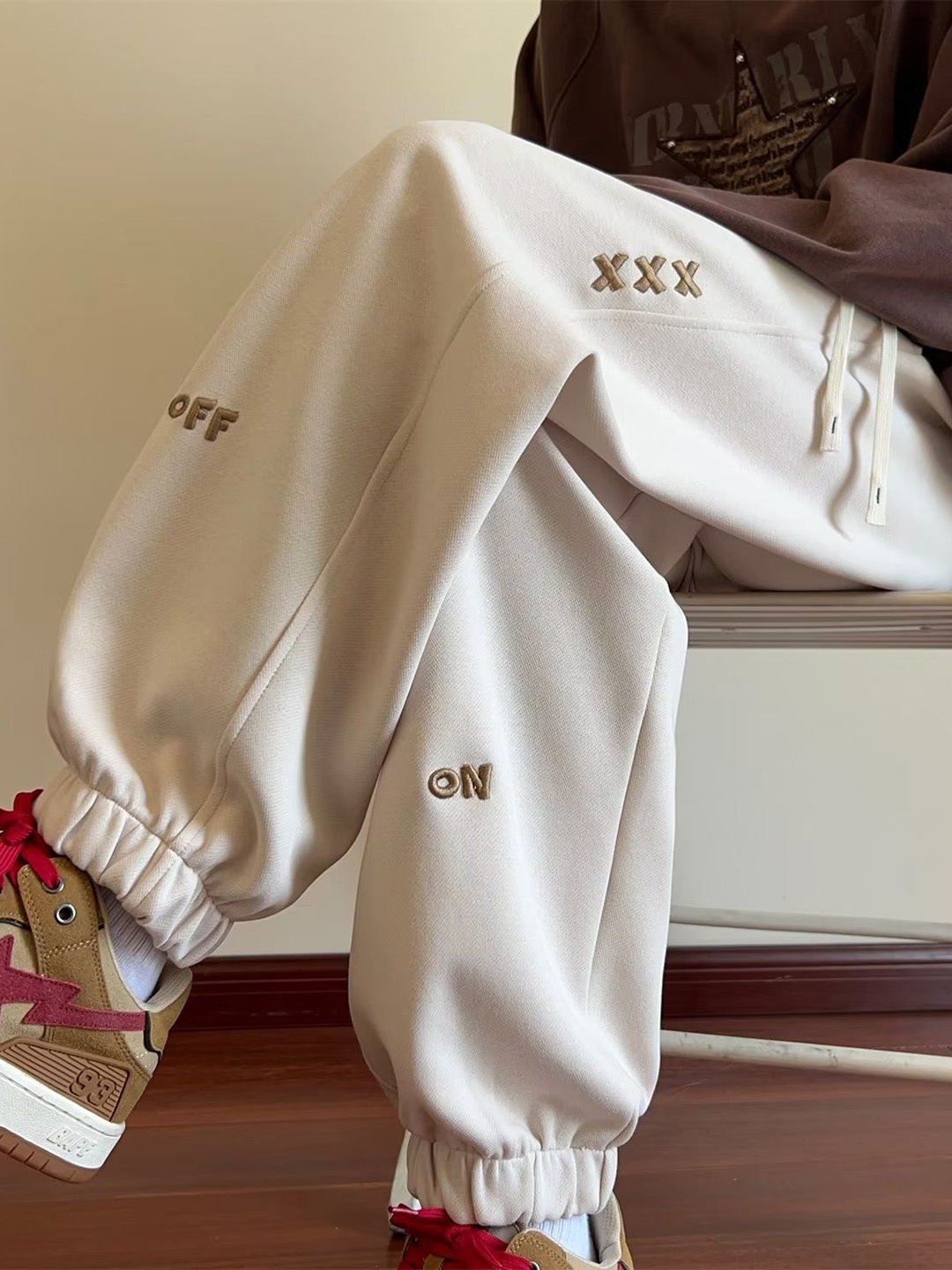 

StyleCast Men Solid Joggers, Beige