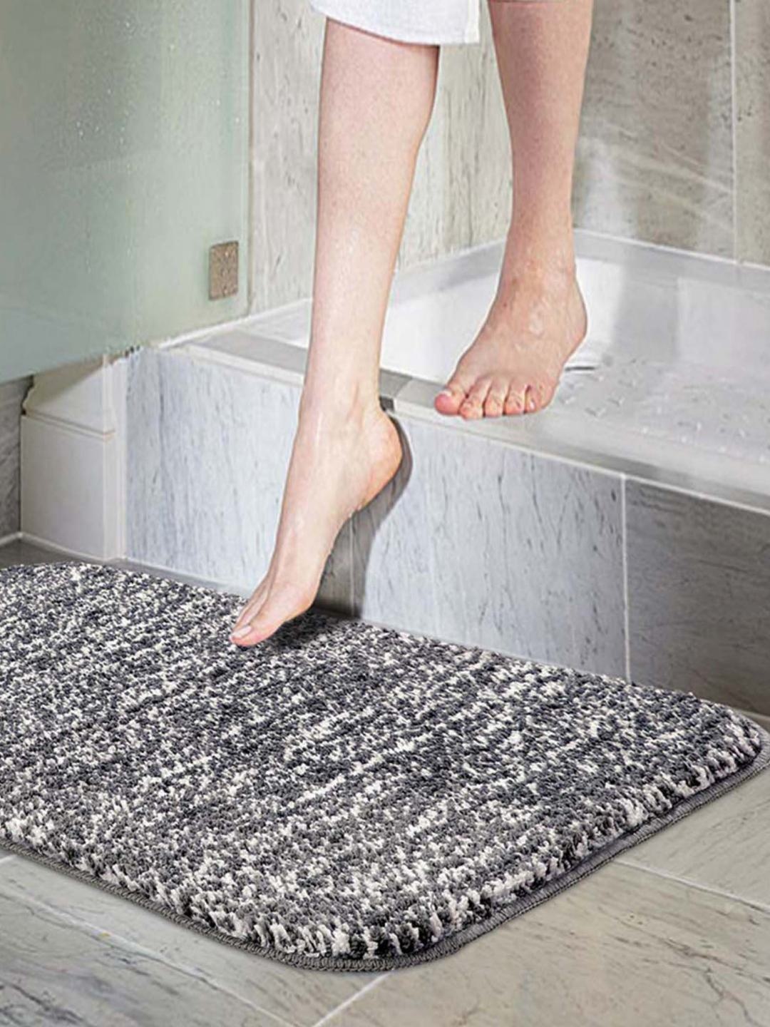 

Freelance Grey & White 1800 GSM Microfibre Bath Rug