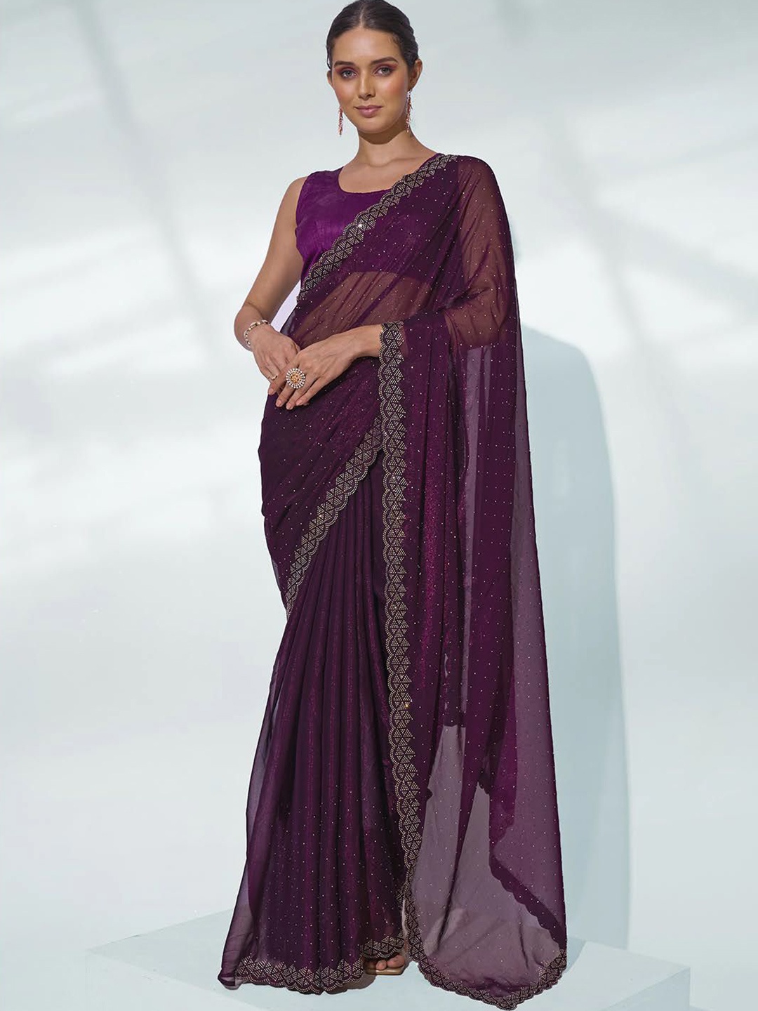 

Mitera Embellished Beads and Stones Pure Chiffon Saree, Burgundy