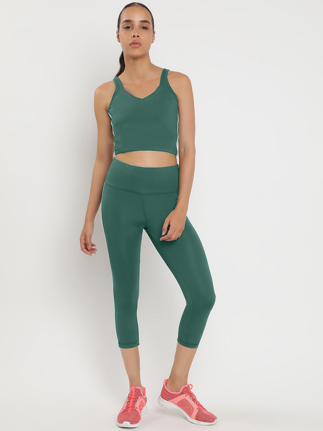 

Wearjukebox V Neck Sleeveless Top With Tights, Green