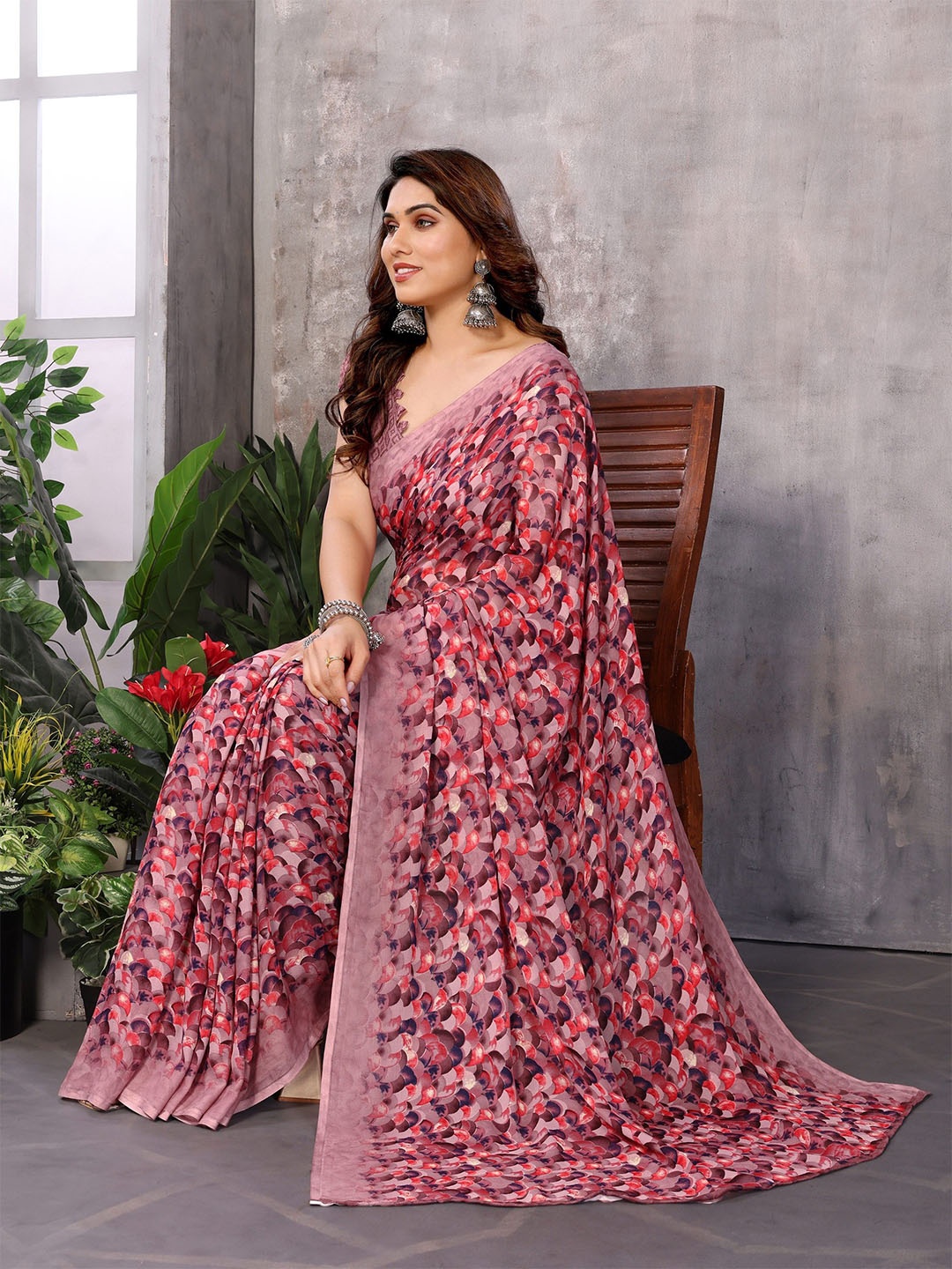 

The Textile Hub Printed Saree With Blouse Piece, Pink