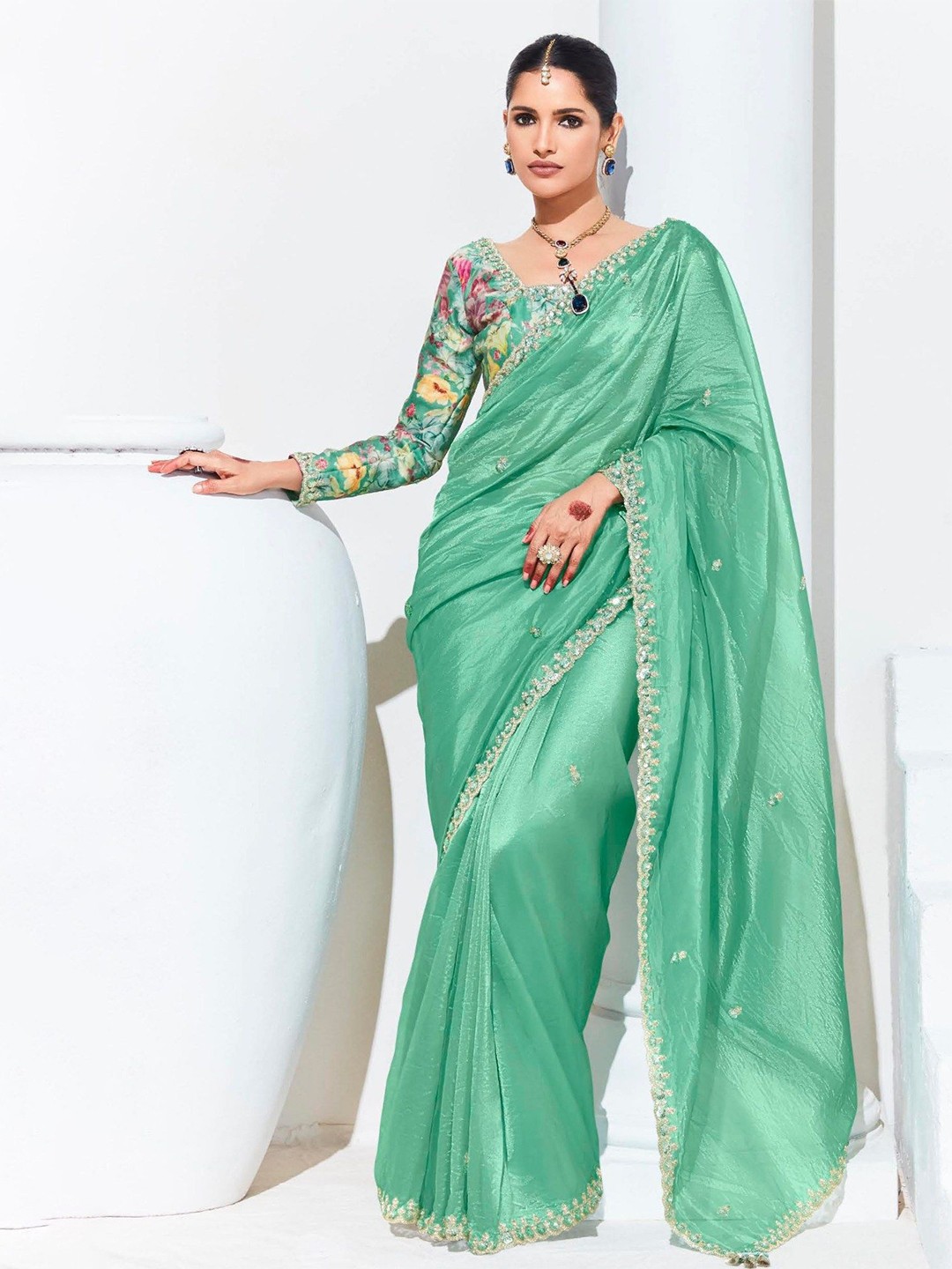 

MySilkLove Embroidered Ethnic Motifs Zari Organza Saree, Green