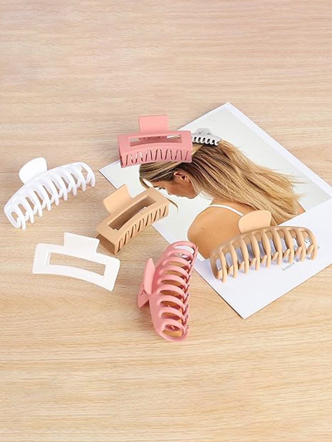 

Softwrap Women 6 Pieces Claw Clips, White
