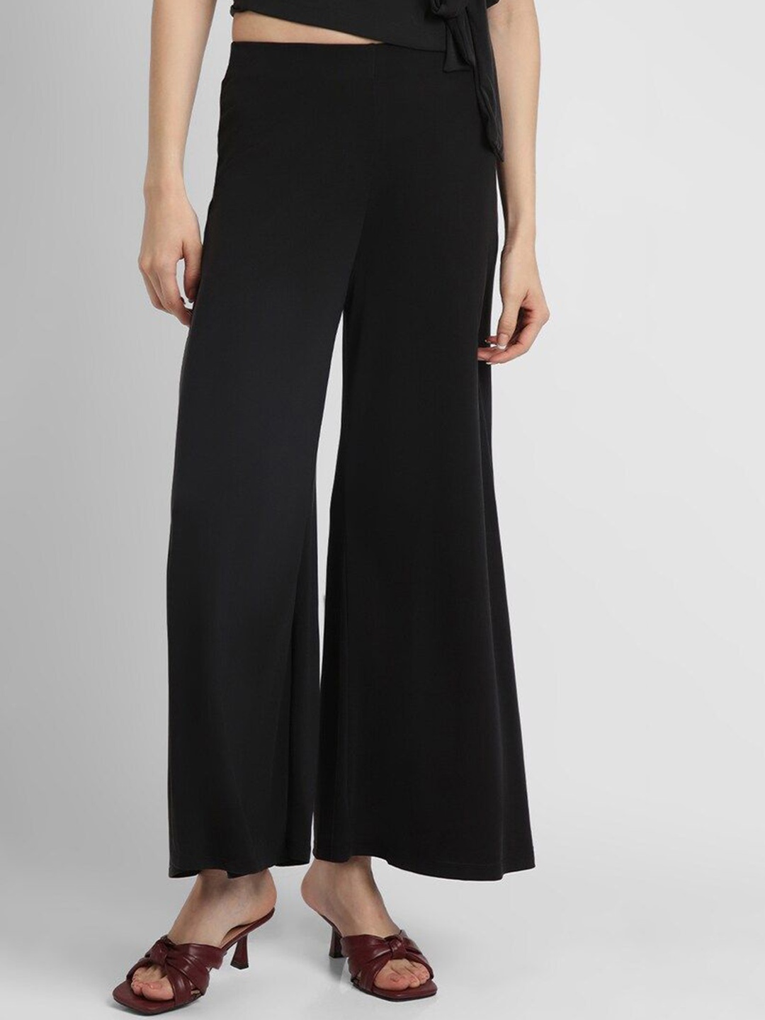 

FOREVER 21 Women Flared Solid Culottes, Black