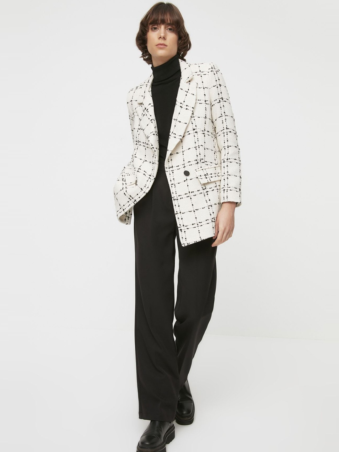 

Trendyol Checked Single-Breasted Blazer, Cream