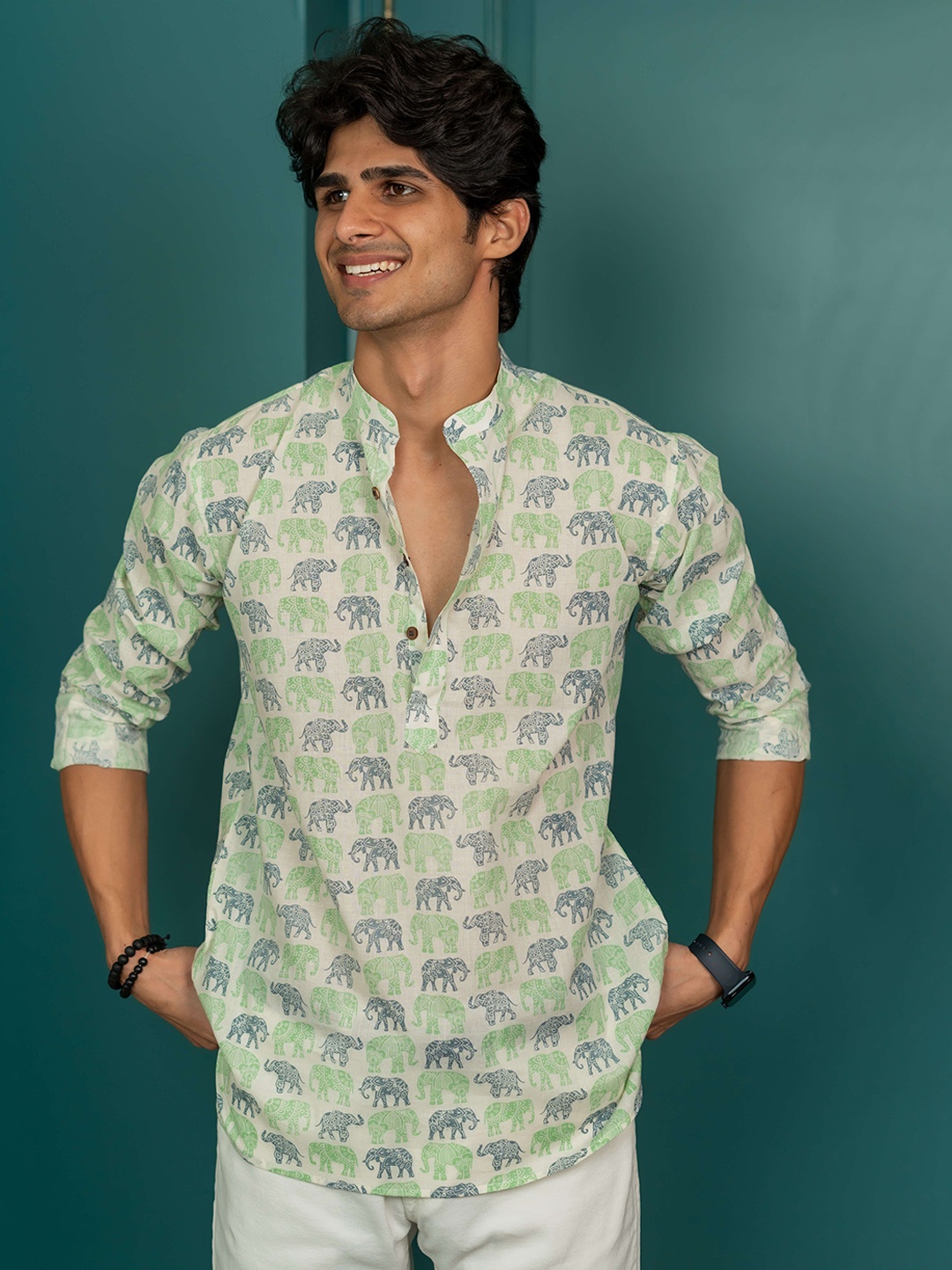 

Shasak Ethnic Motifs Printed Mandarin Collar Cotton Straight Kurta, Green