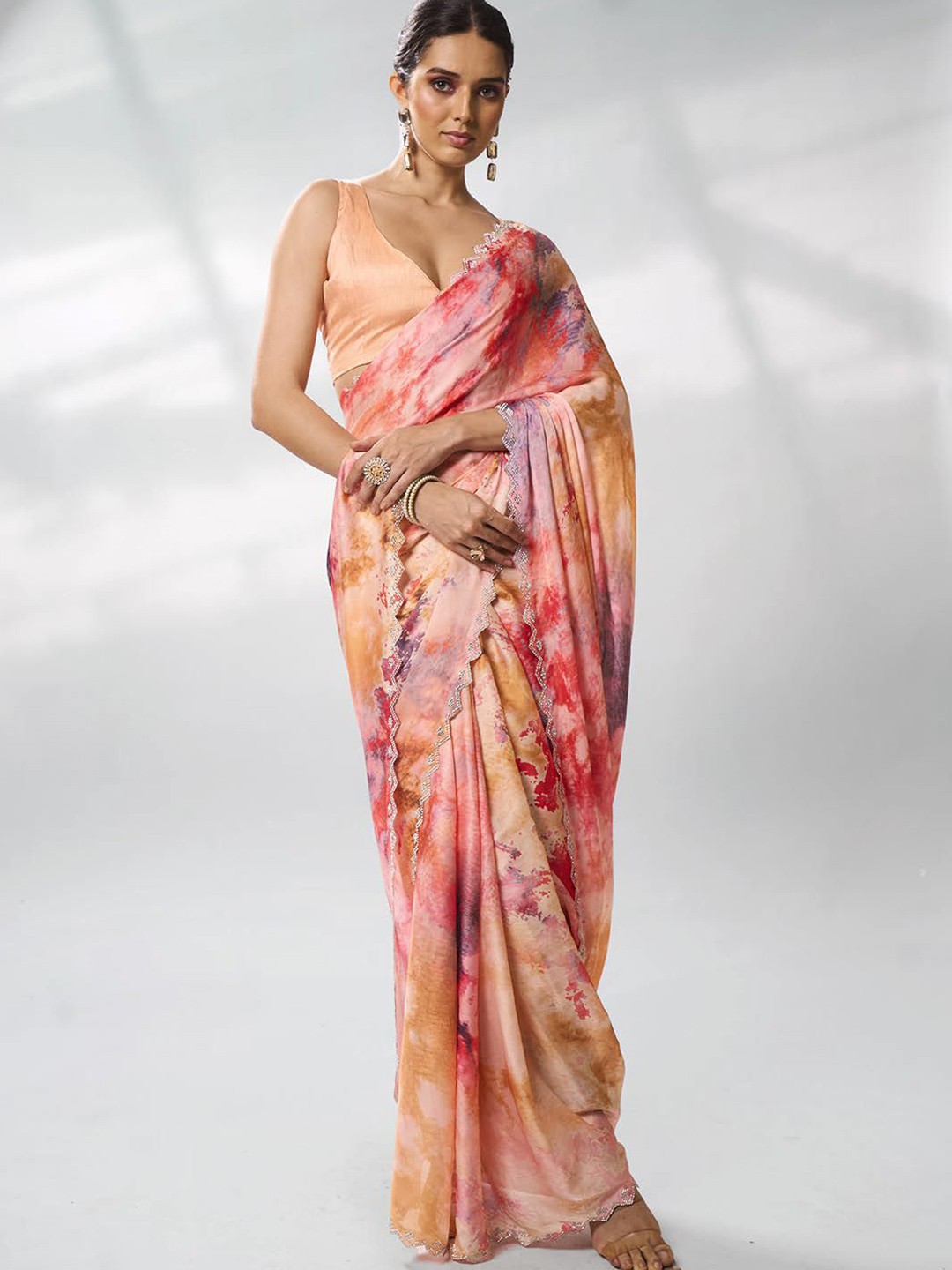 

Mitera Beads and Stones Printed Saree, Peach