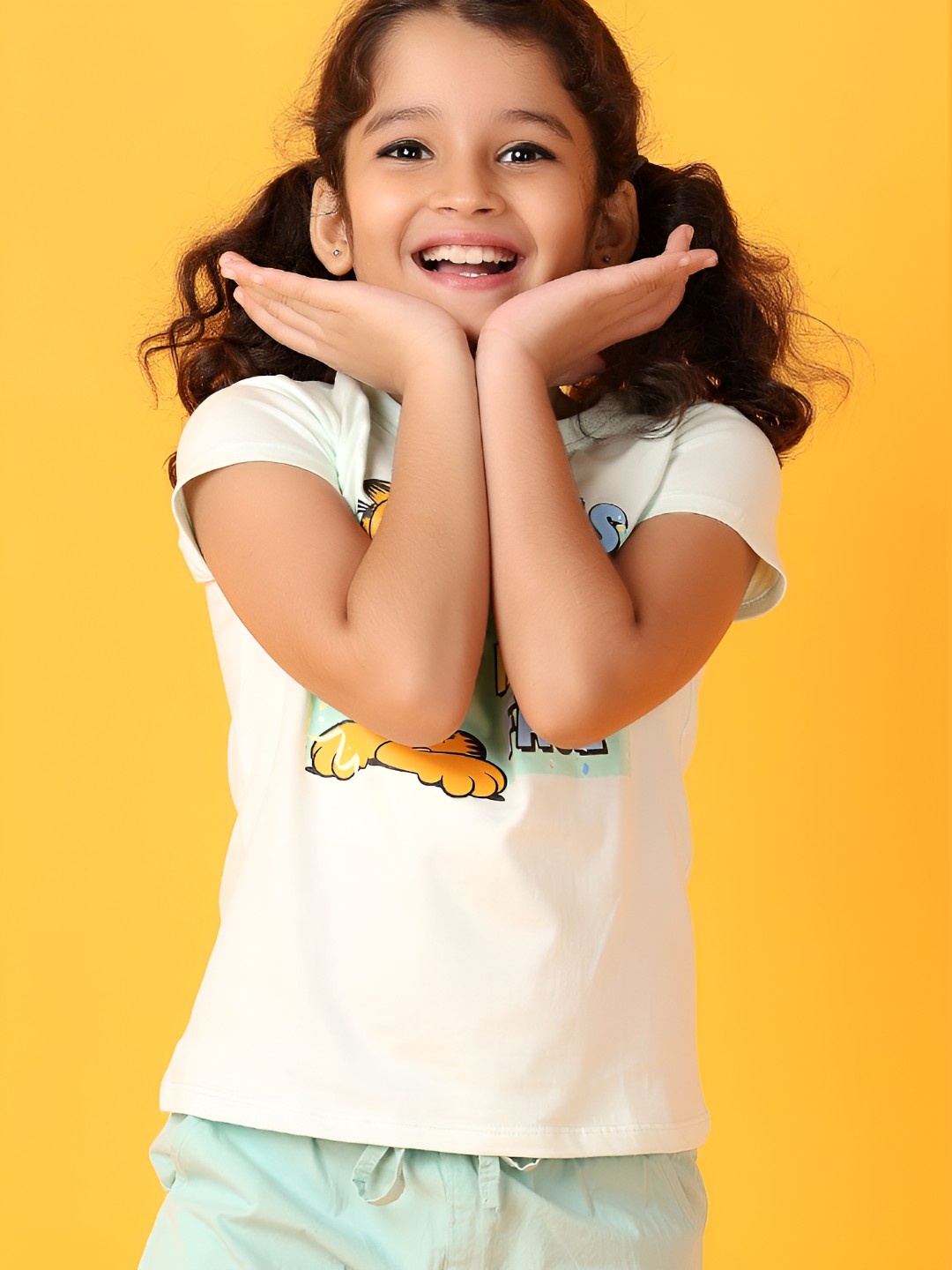 

V-Mart Girls Graphic Printed Round Neck Cotton T-Shirt, Sea green