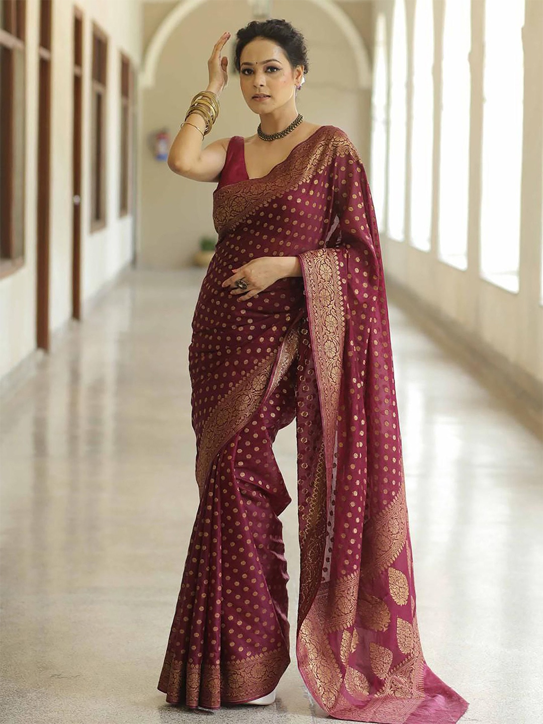 

Anjaneya Sarees Woven Design Zari Silk Blend Banarasi Saree, Maroon