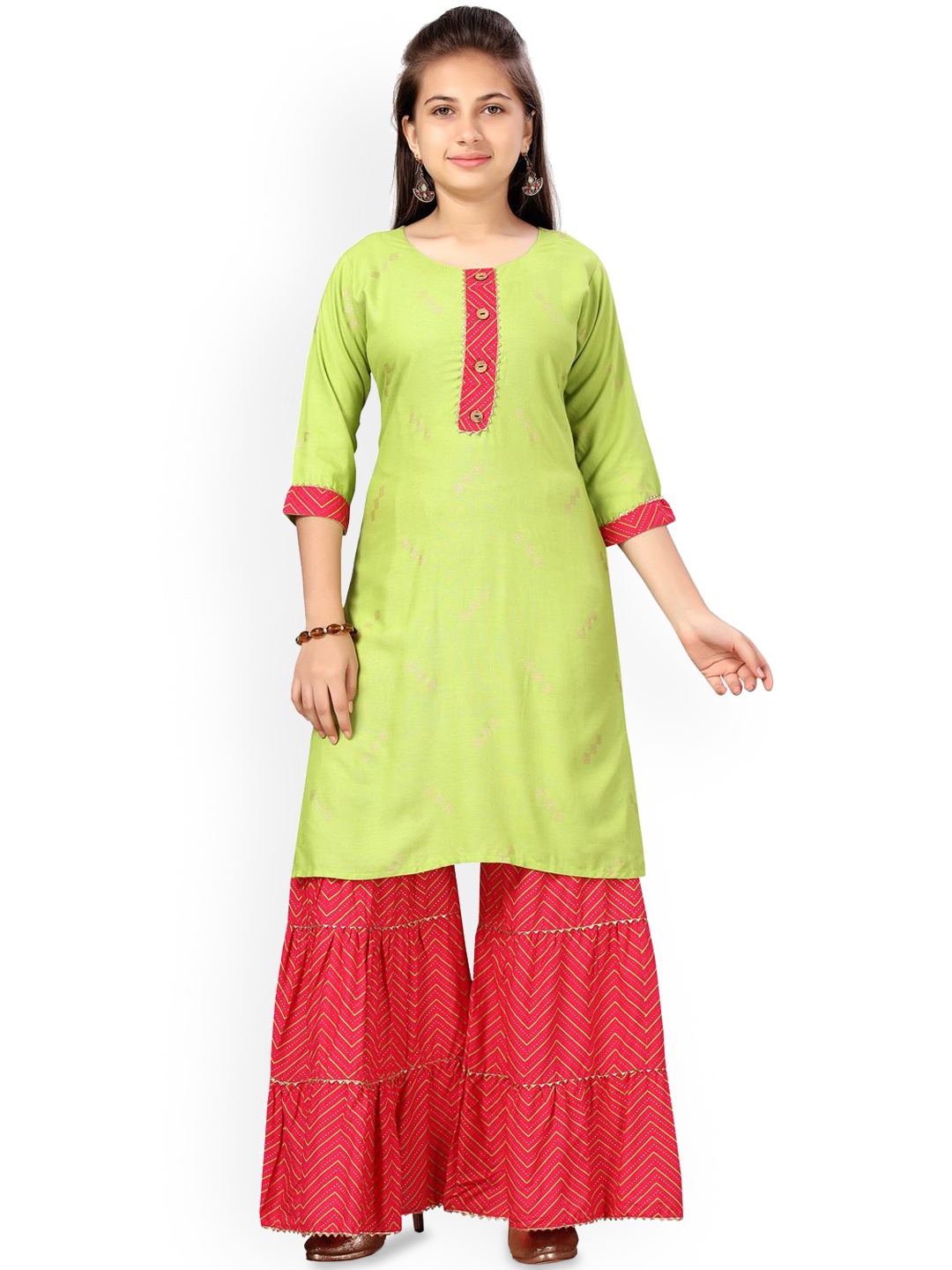 

BAESD Girls Ethnic Motifs Printed Gotta Patti Pure Cotton Kurta With Sharara, Green