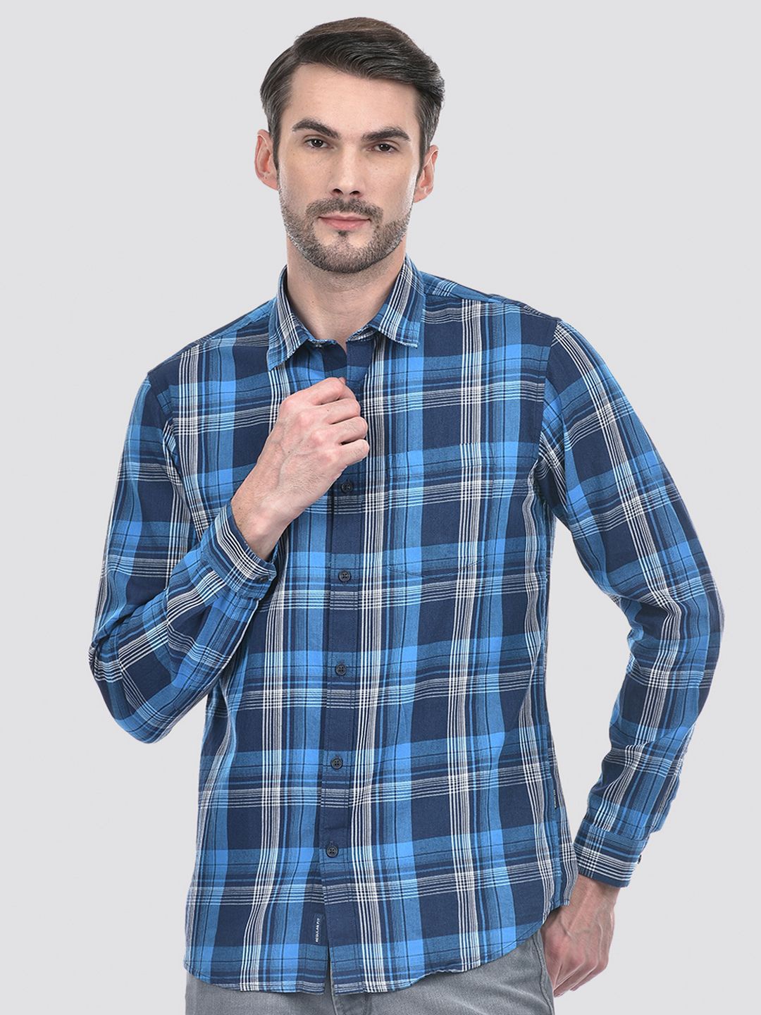 

Numero Uno Men Spread Collar Tartan Checked Cotton Slim Fit Casual Shirt, Navy blue