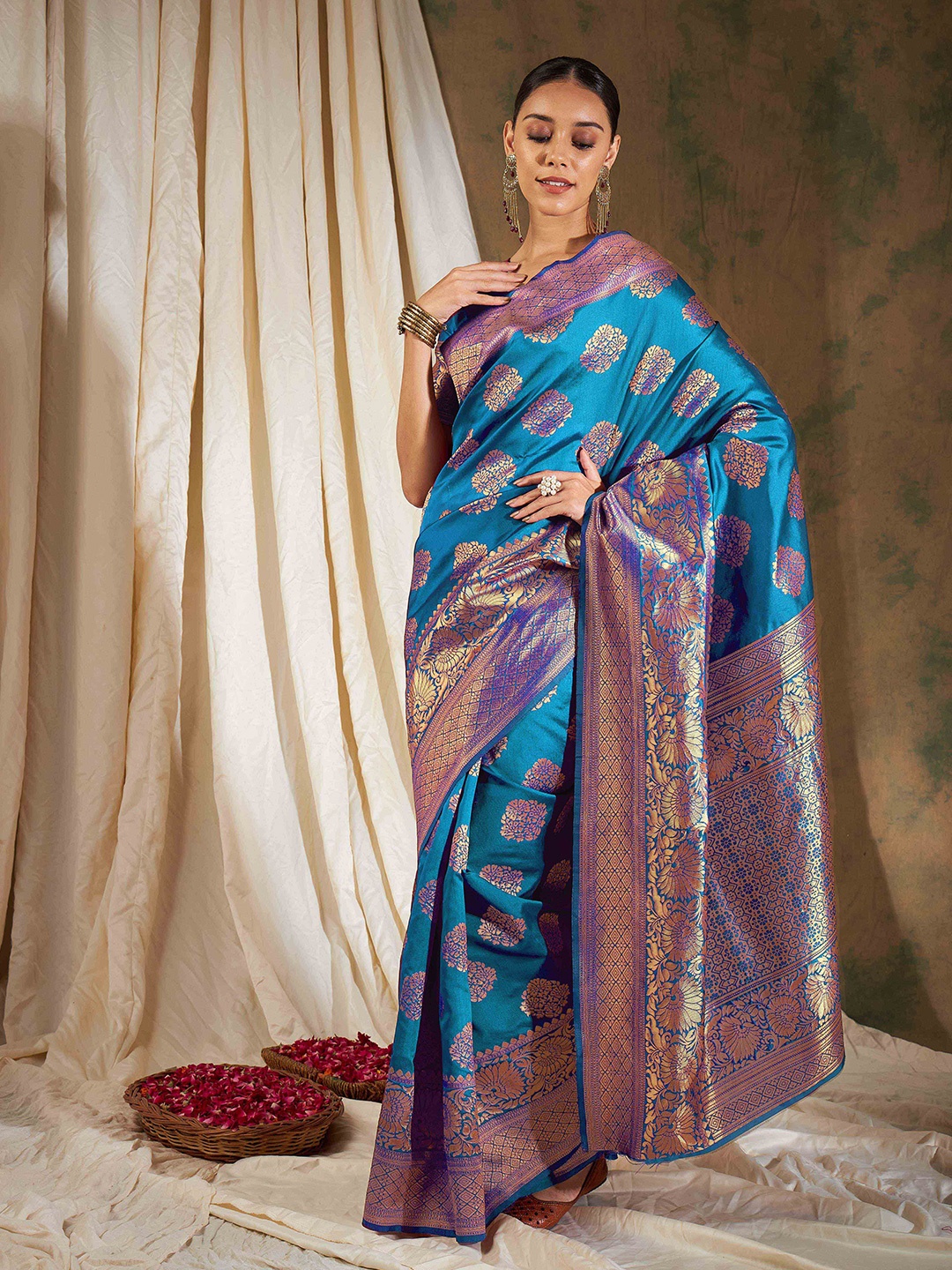 

SHADOW & SAINING Woven Design Zari Banarasi Saree, Teal