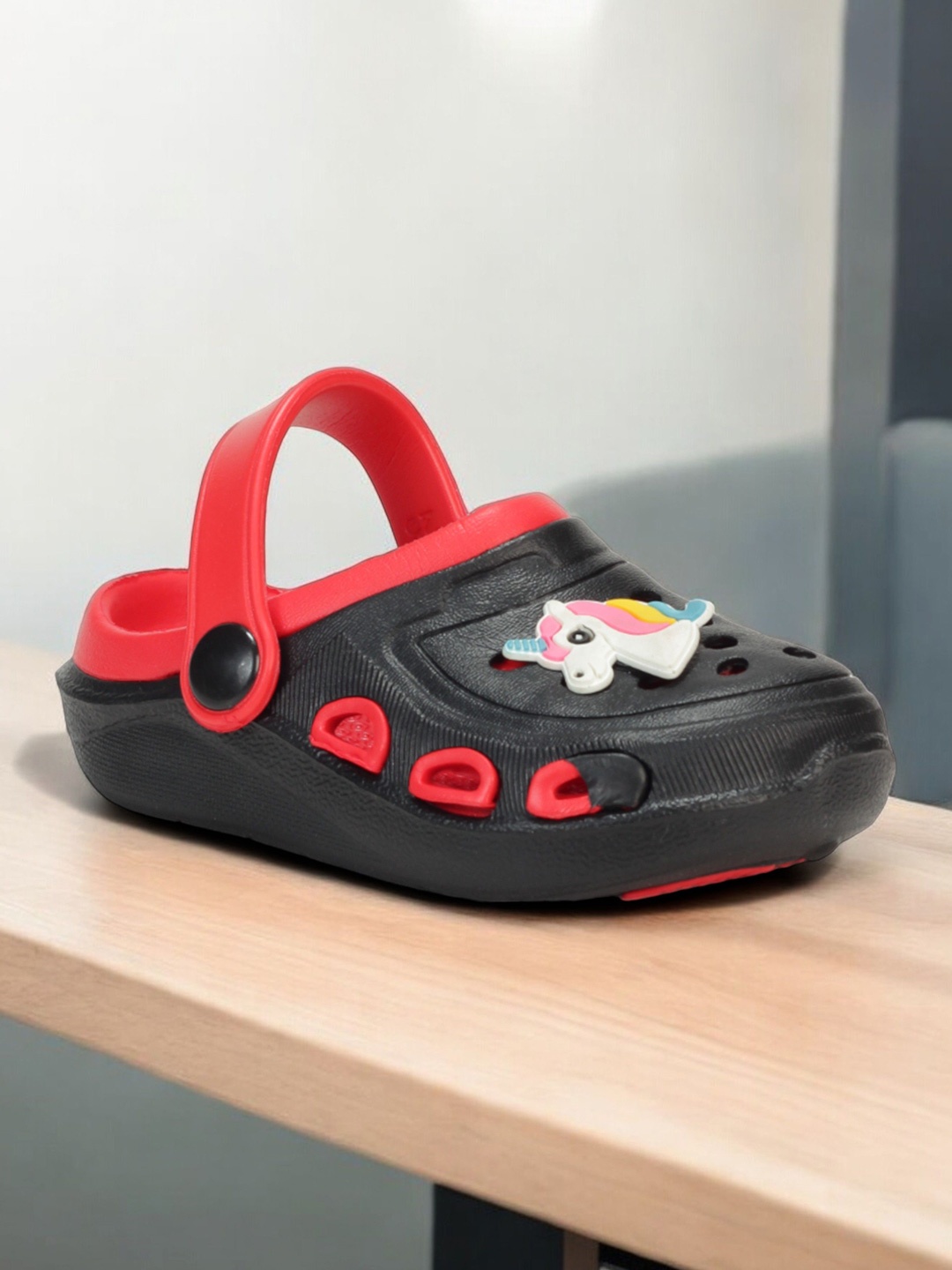 

Lil Lollipop Kids Unicorn Printed Anti Slip Clogs, Black