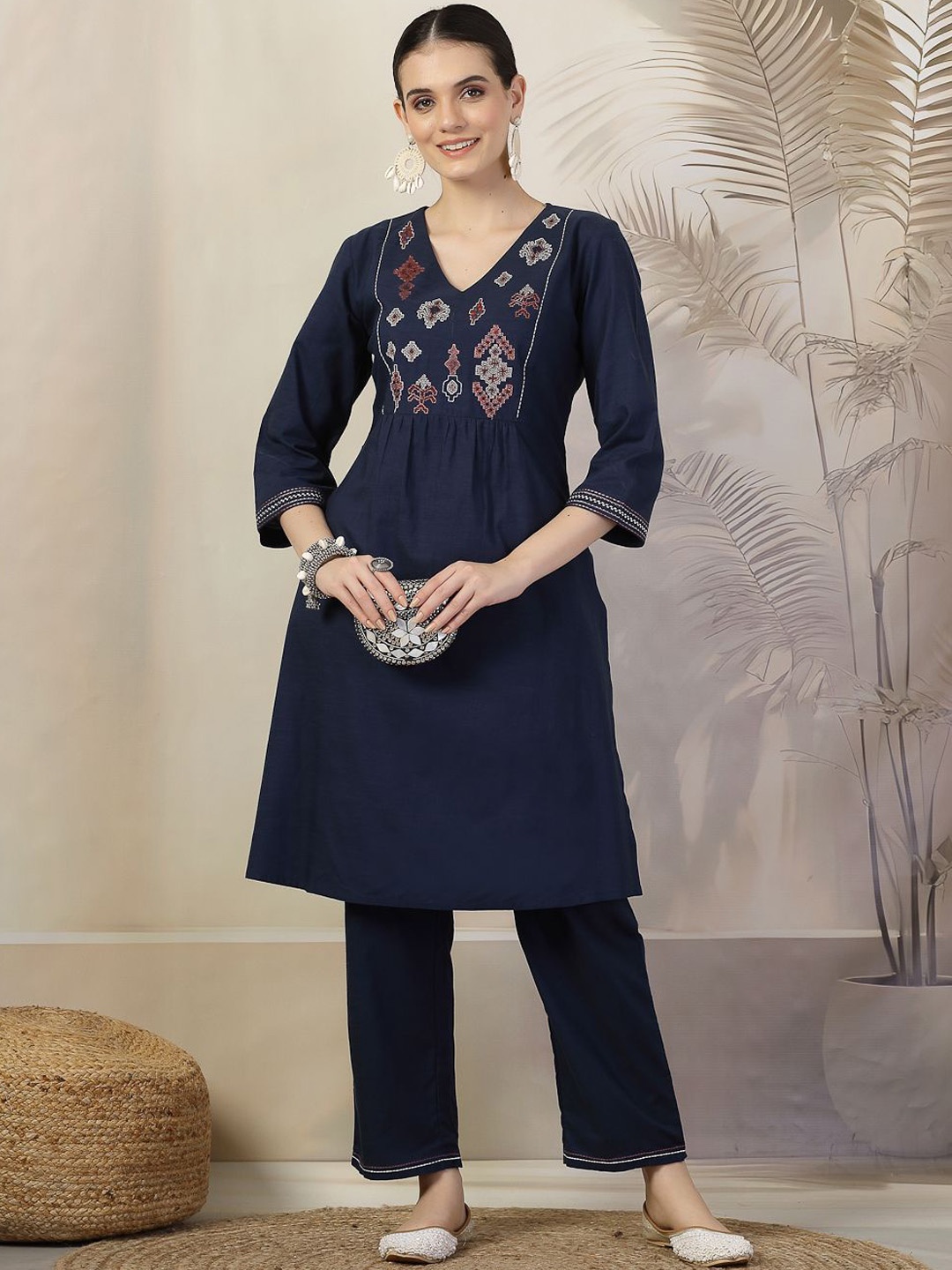 

Nayam By Lakshita Ethnic Motifs Yoke Design Cotton Linen Straight Kurta with Trousers, Navy blue