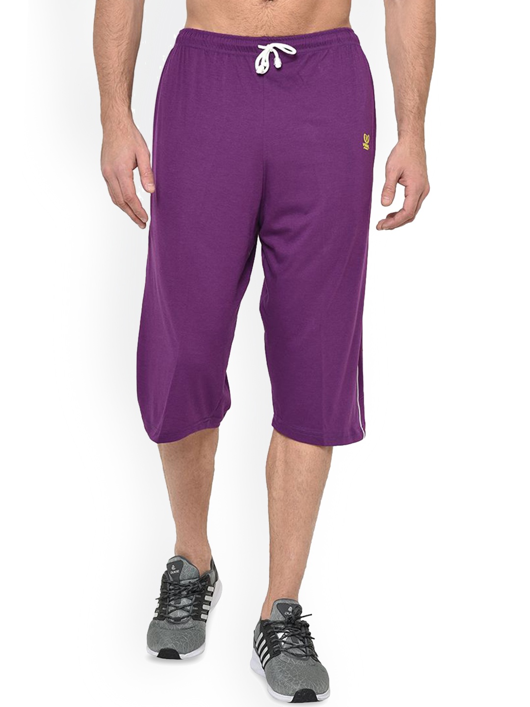 

VIMAL JONNEY Men Solid Capri, Purple