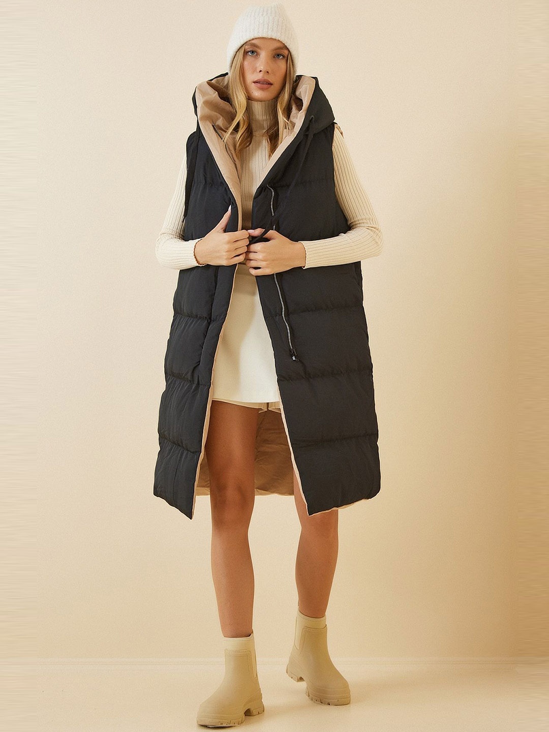 

Happiness istanbul Women Geometric Colourblocked Longline Padded Jacket, Na