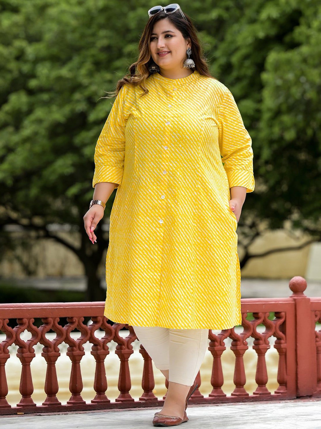 

KALINI Plus Size Leheriya Printed Mandarin Collar Cotton Straight Kurta, Yellow